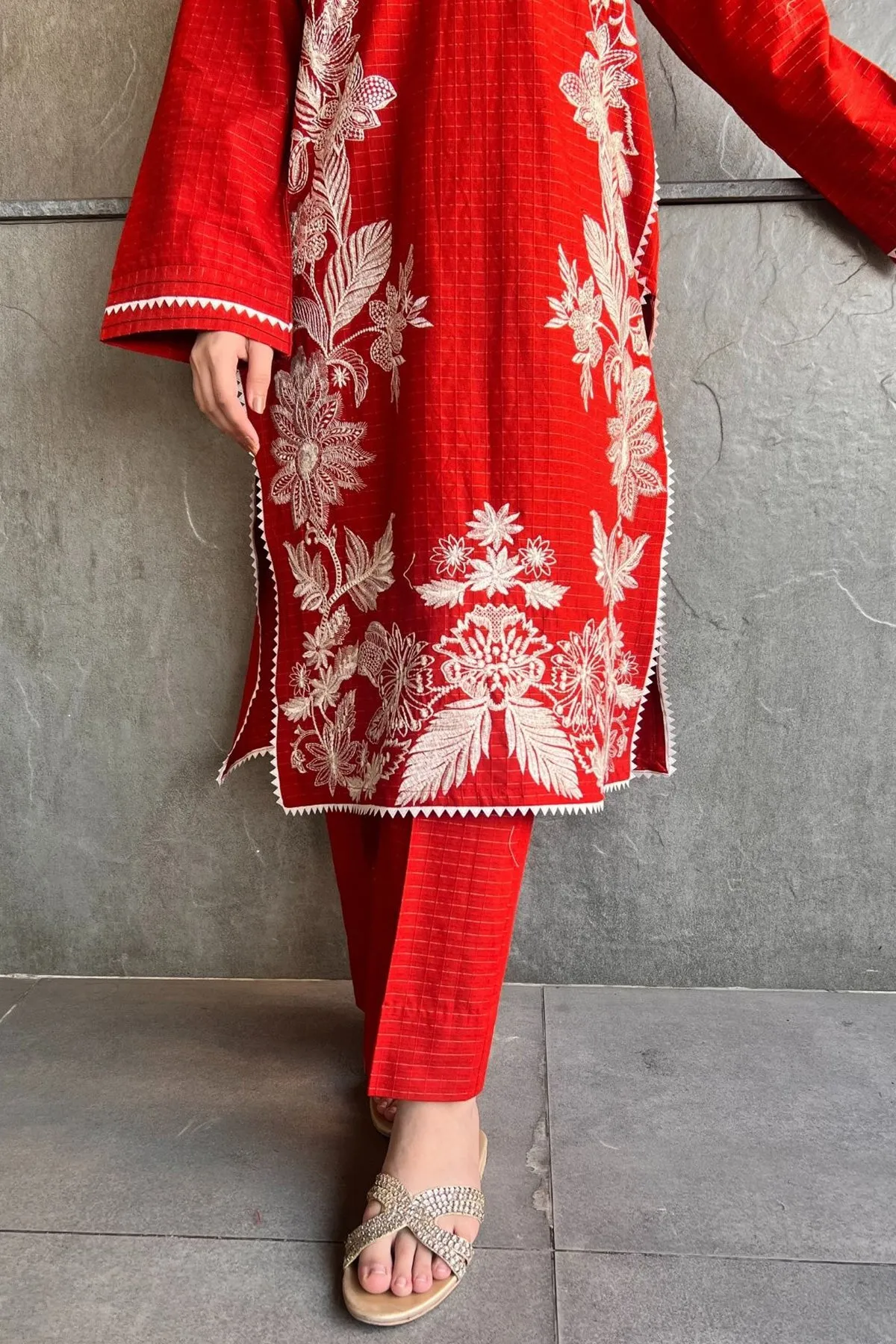 2pc embroidered suit (RCE04)