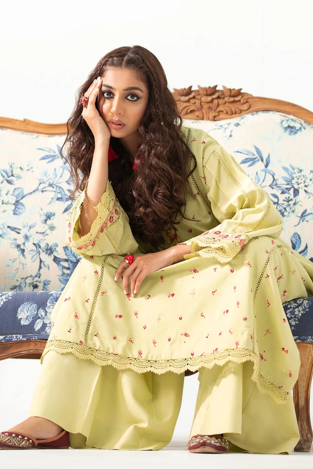 2PC Unstitched | Embroidered Karandi Shirt   Trouser