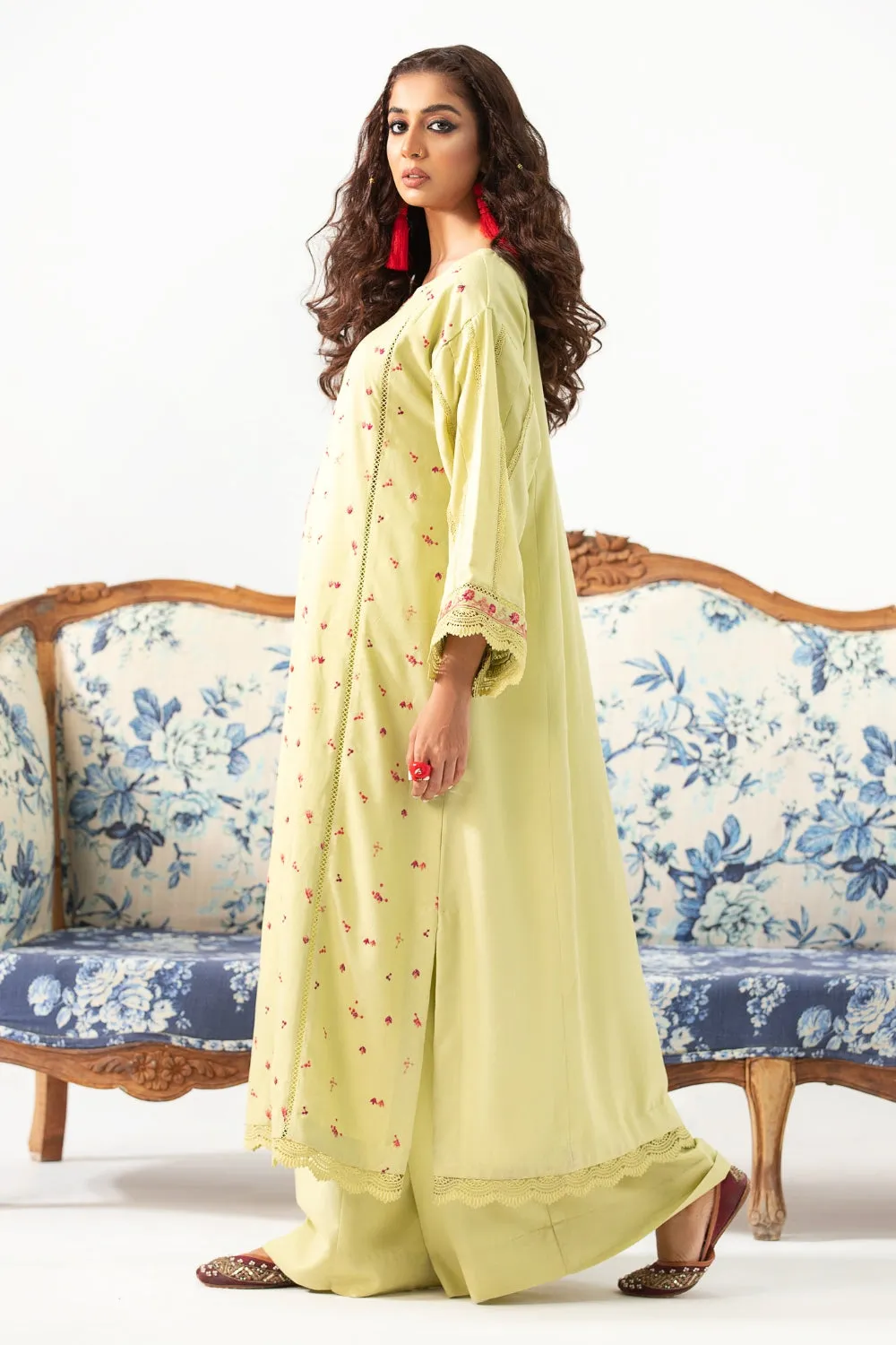 2PC Unstitched | Embroidered Karandi Shirt   Trouser