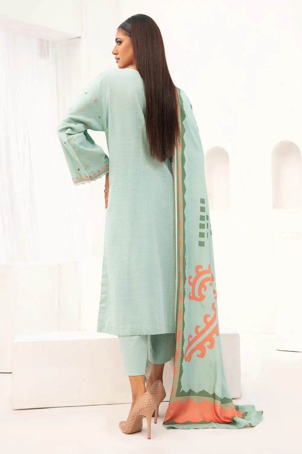 3PC Unstitched |Embroidered Khaddar Suit