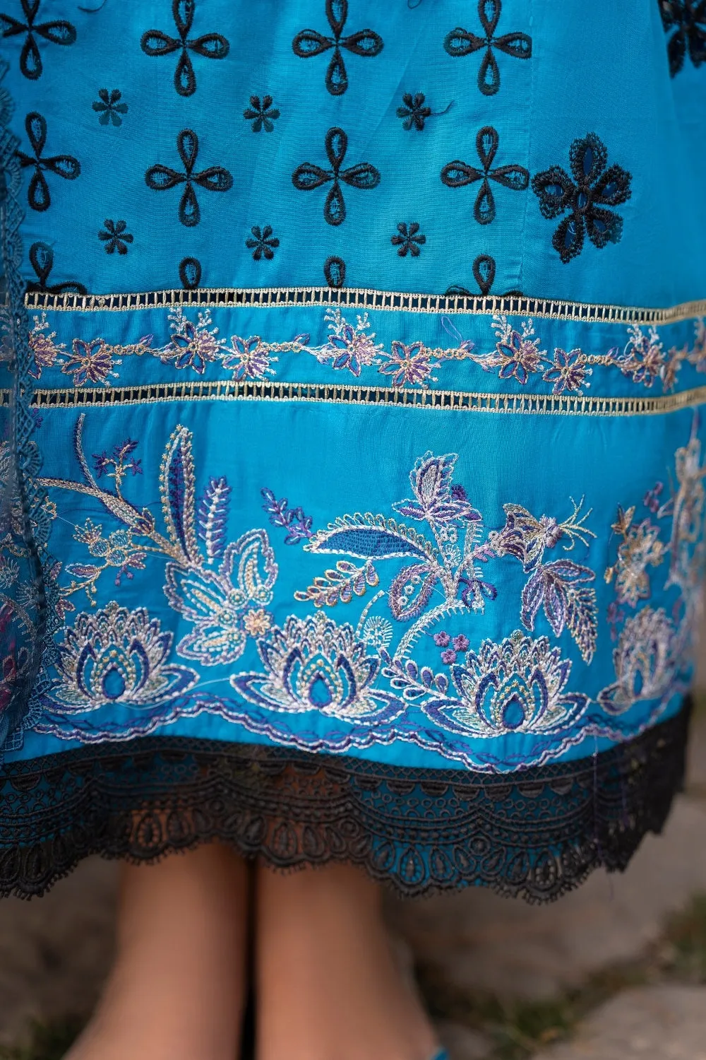 3PC Unstitched | Embroidered Lawn Suit | Chiffon Dupatta