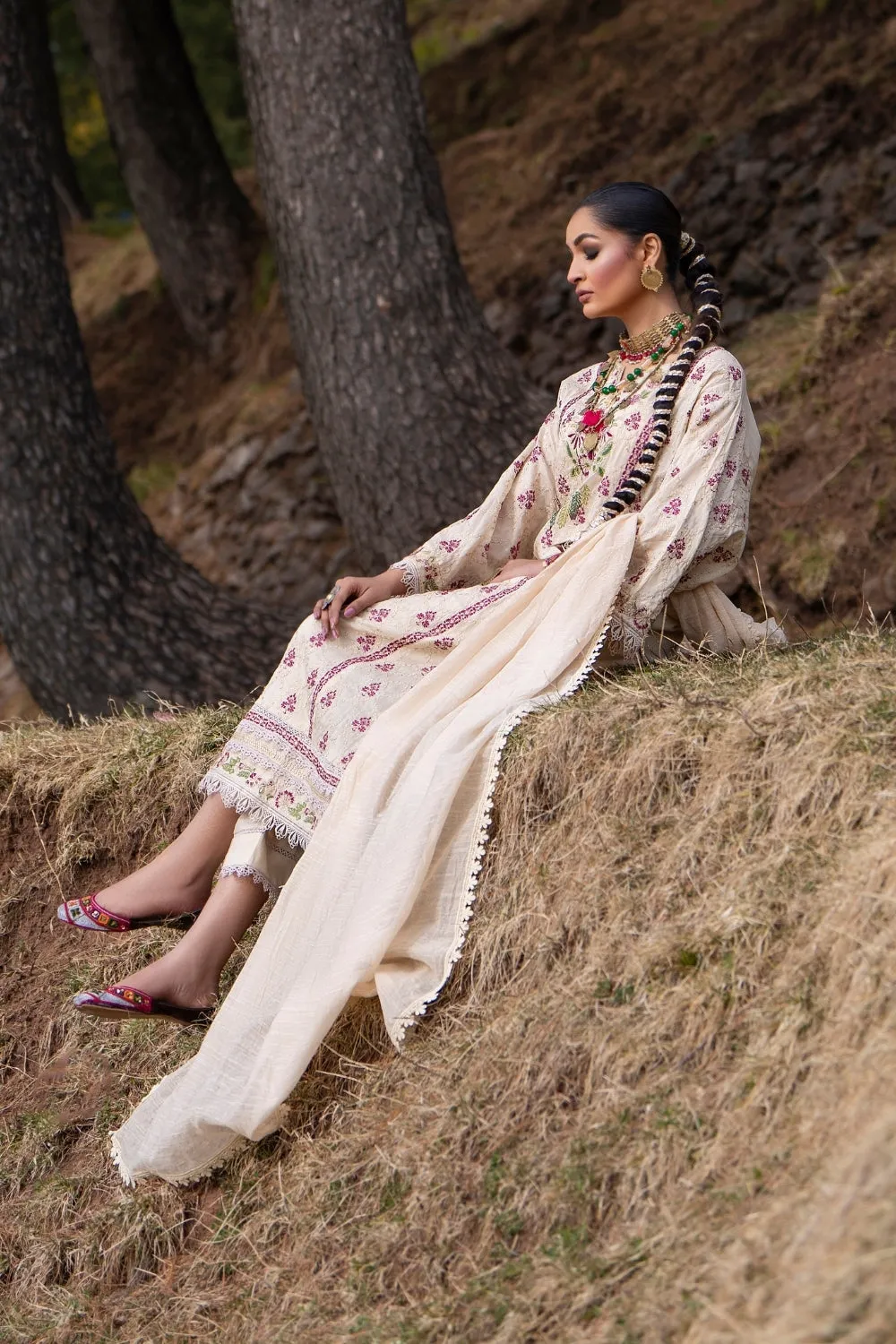 3PC Unstitched | Embroidered Lawn Suit | Slub Lawn Dupatta