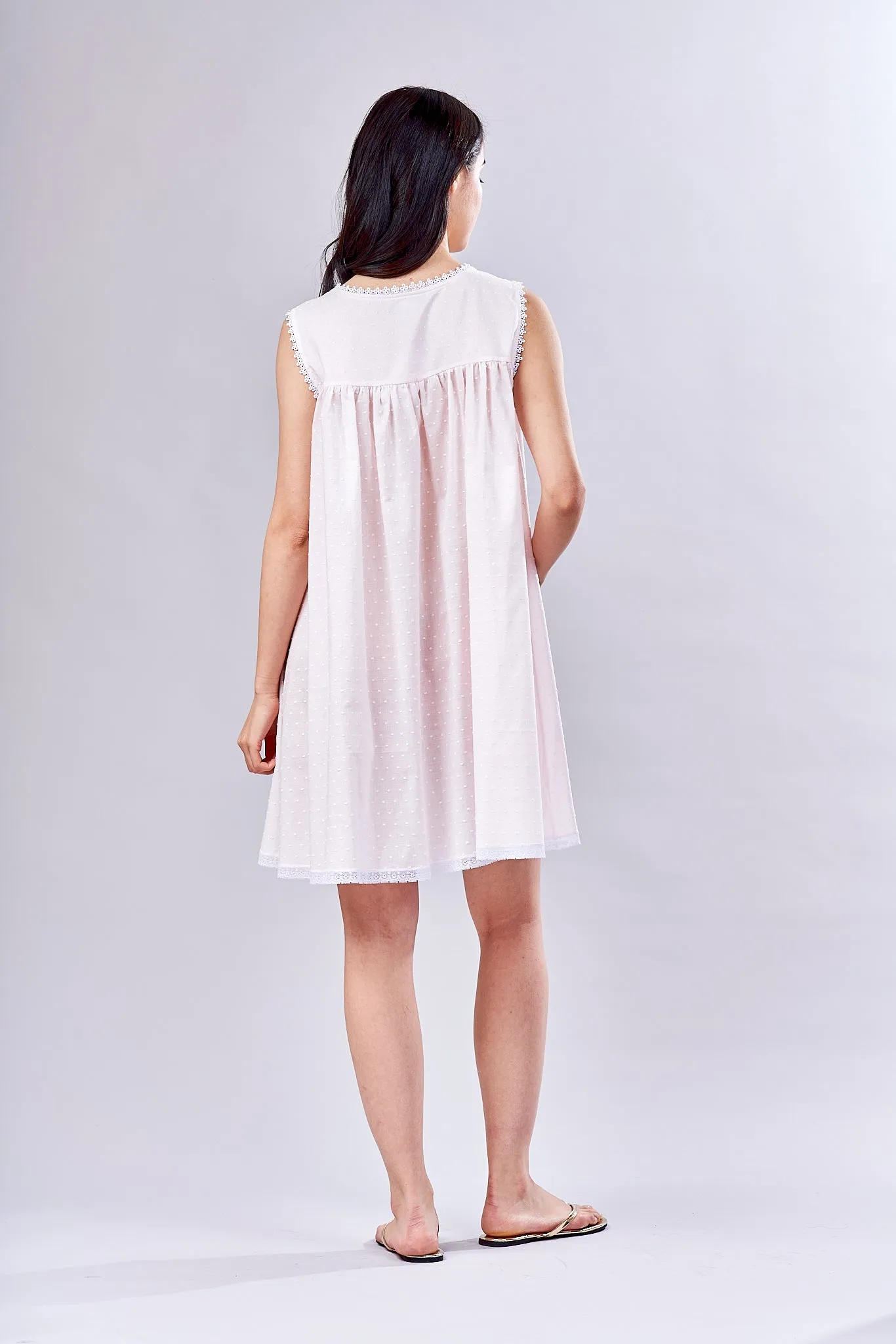 6510 Short gown w yoke