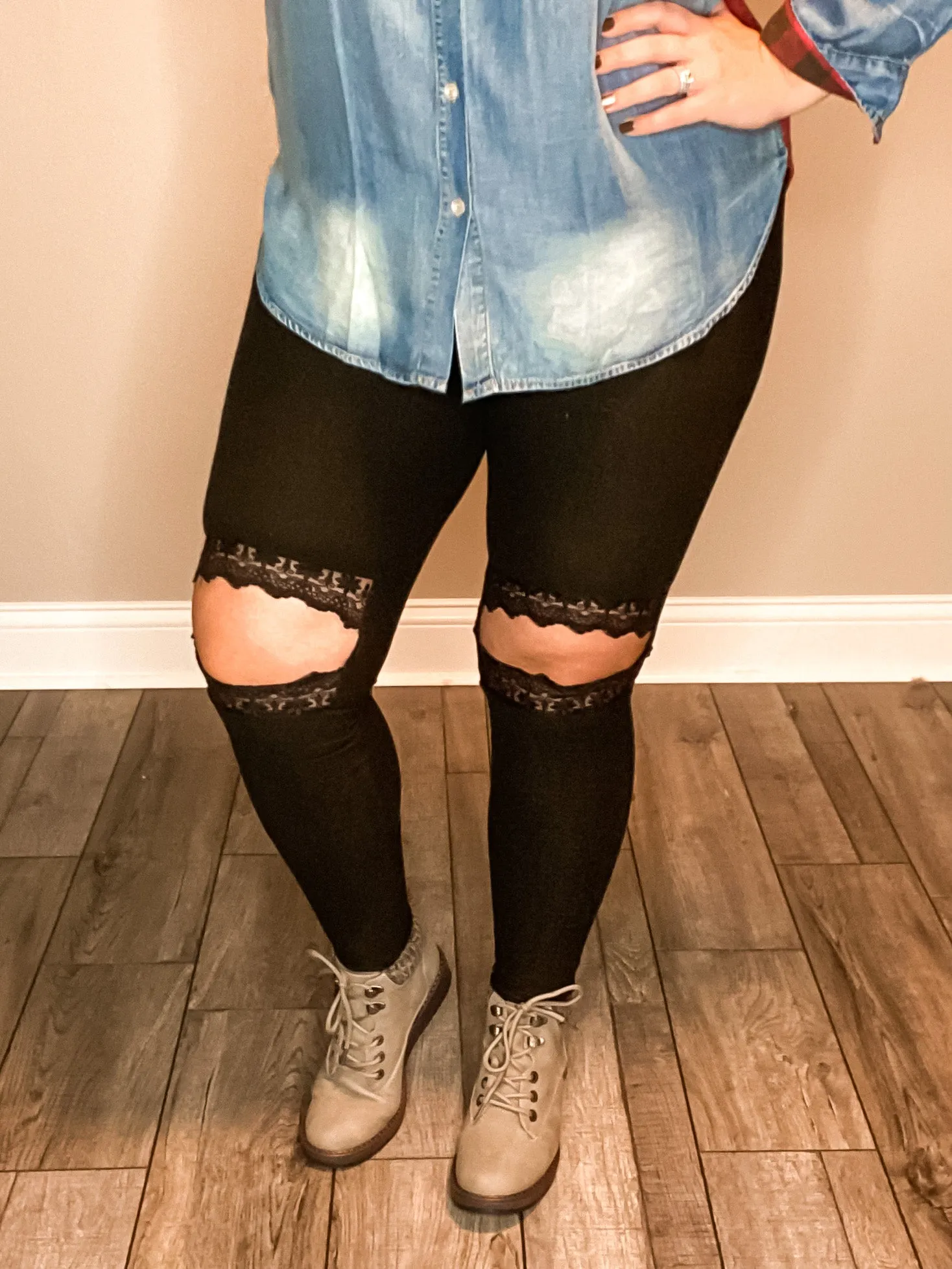 All About That Lace Leggings- Black