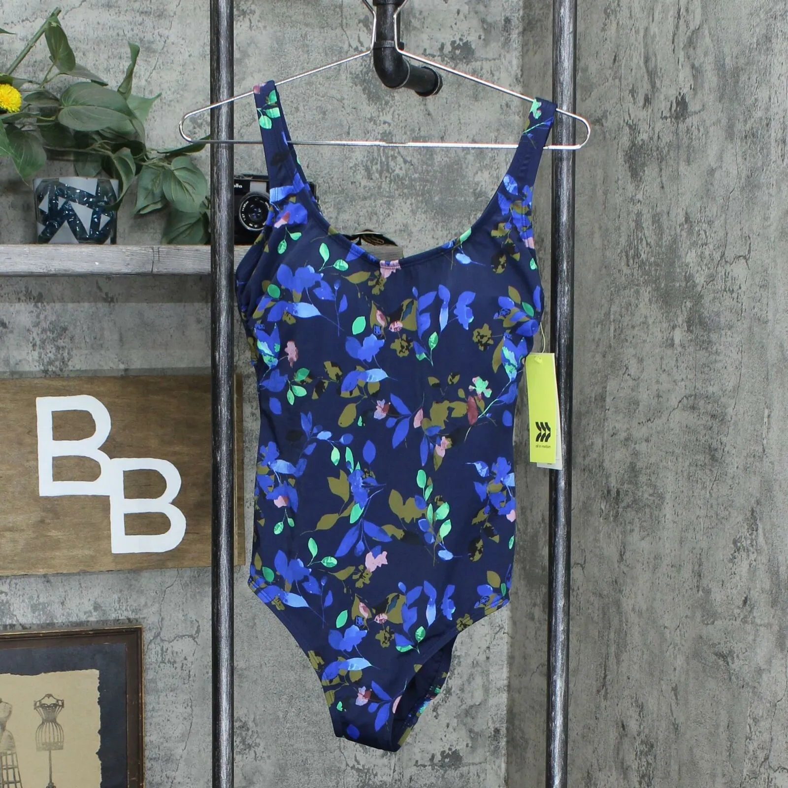 All In Motion Women's Twist Back One Piece Swimsuit