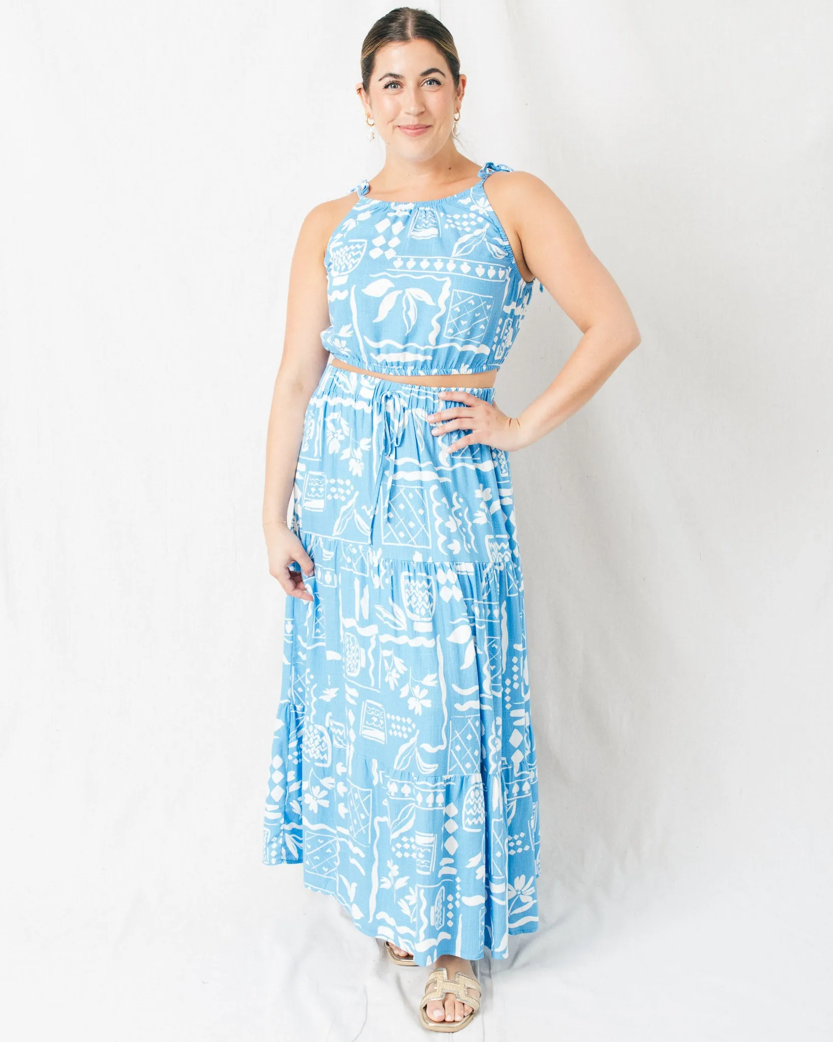 Aloha Shoulder Tie Printed Crop Top