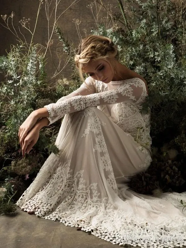 Anneprom A-line Bateau Long Sleeve Lace Gorgeous Wedding Dress Modest Bride Gowns APW0279