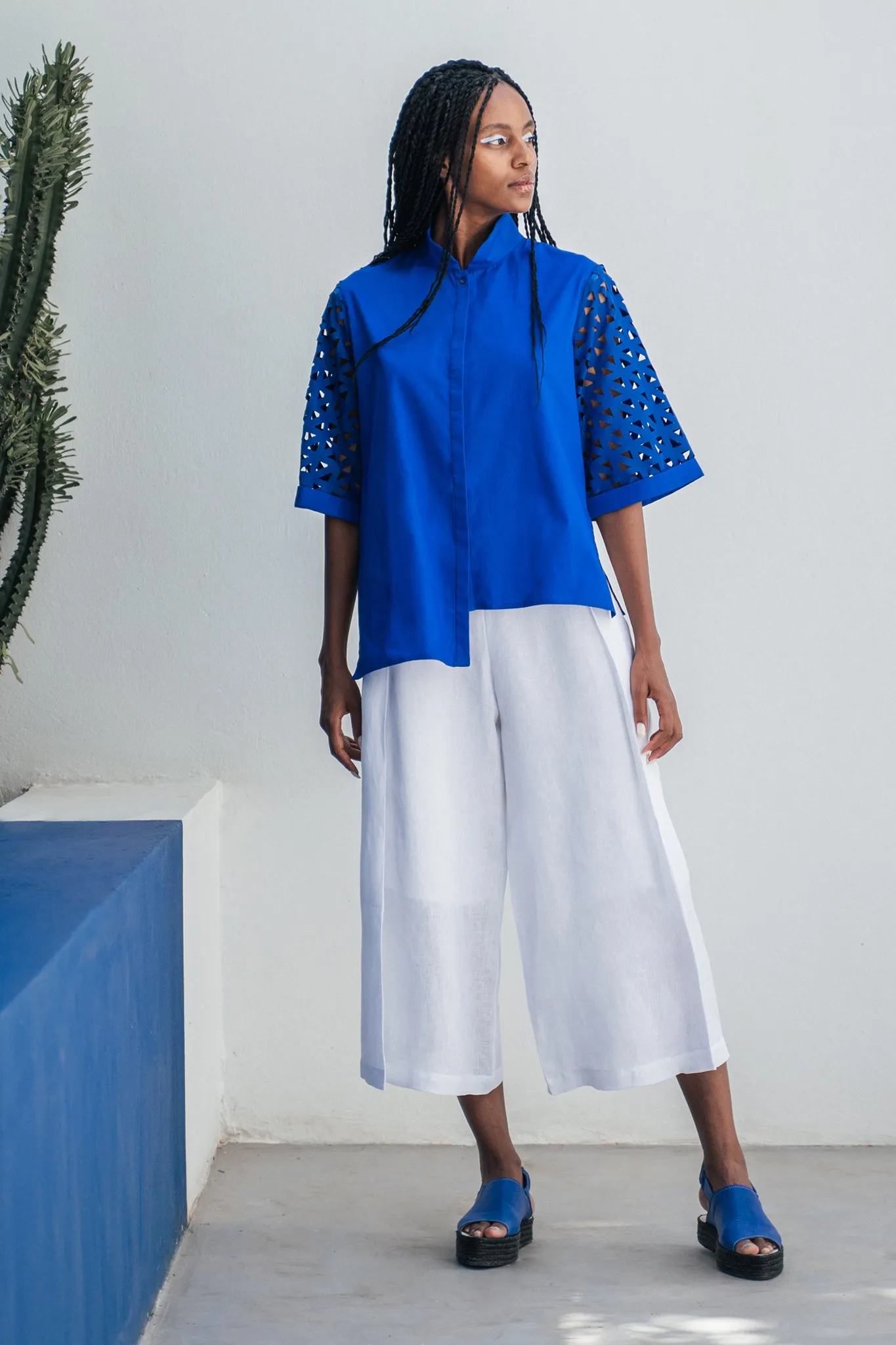 Asymmetrical shirt w/ kirigami sleeves