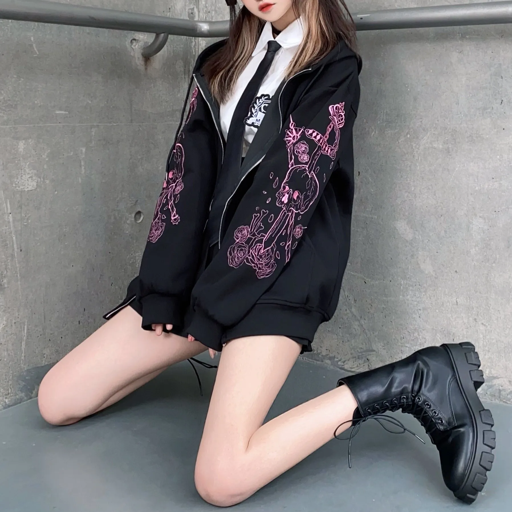 Black embroidered hooded top YC24479