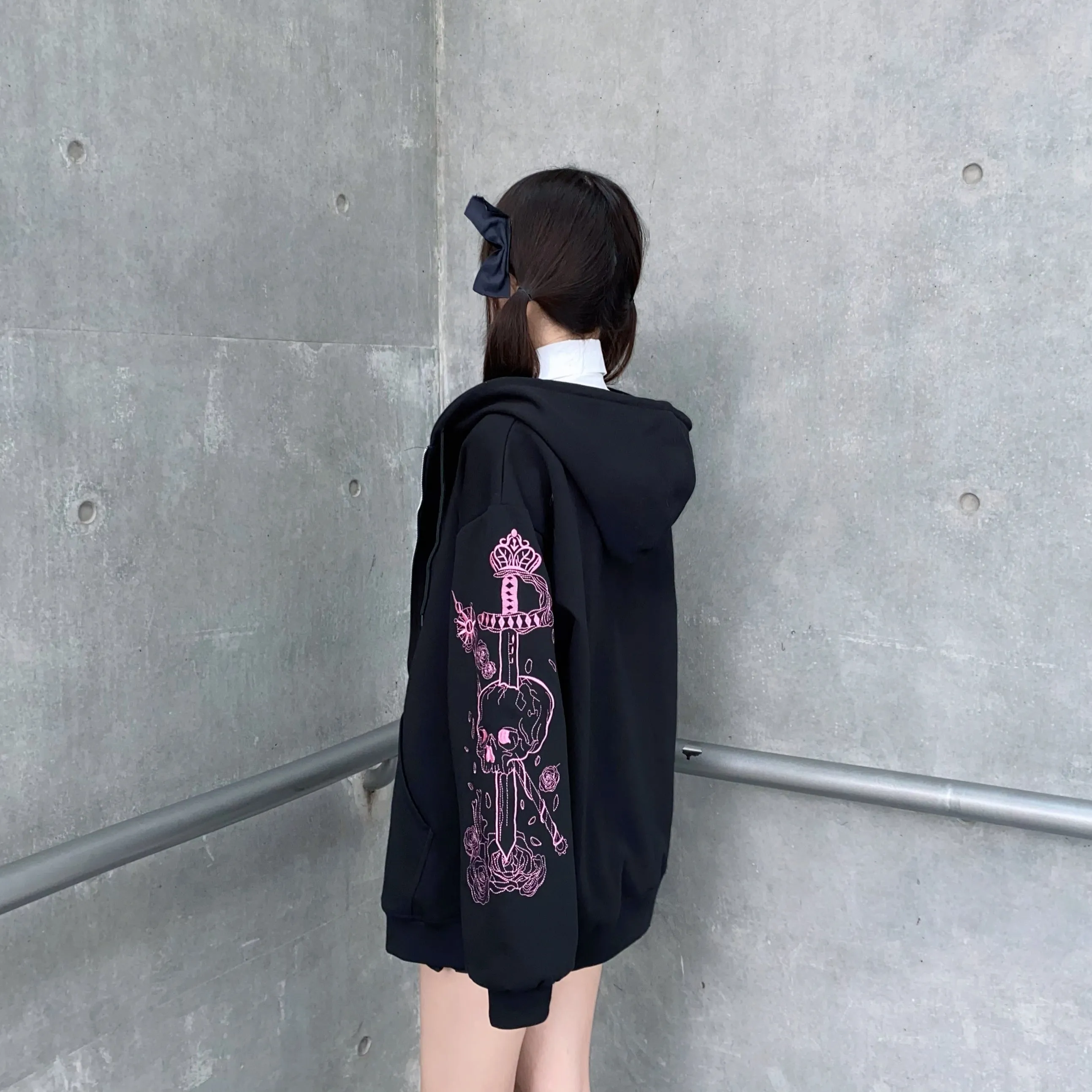 Black embroidered hooded top YC24479