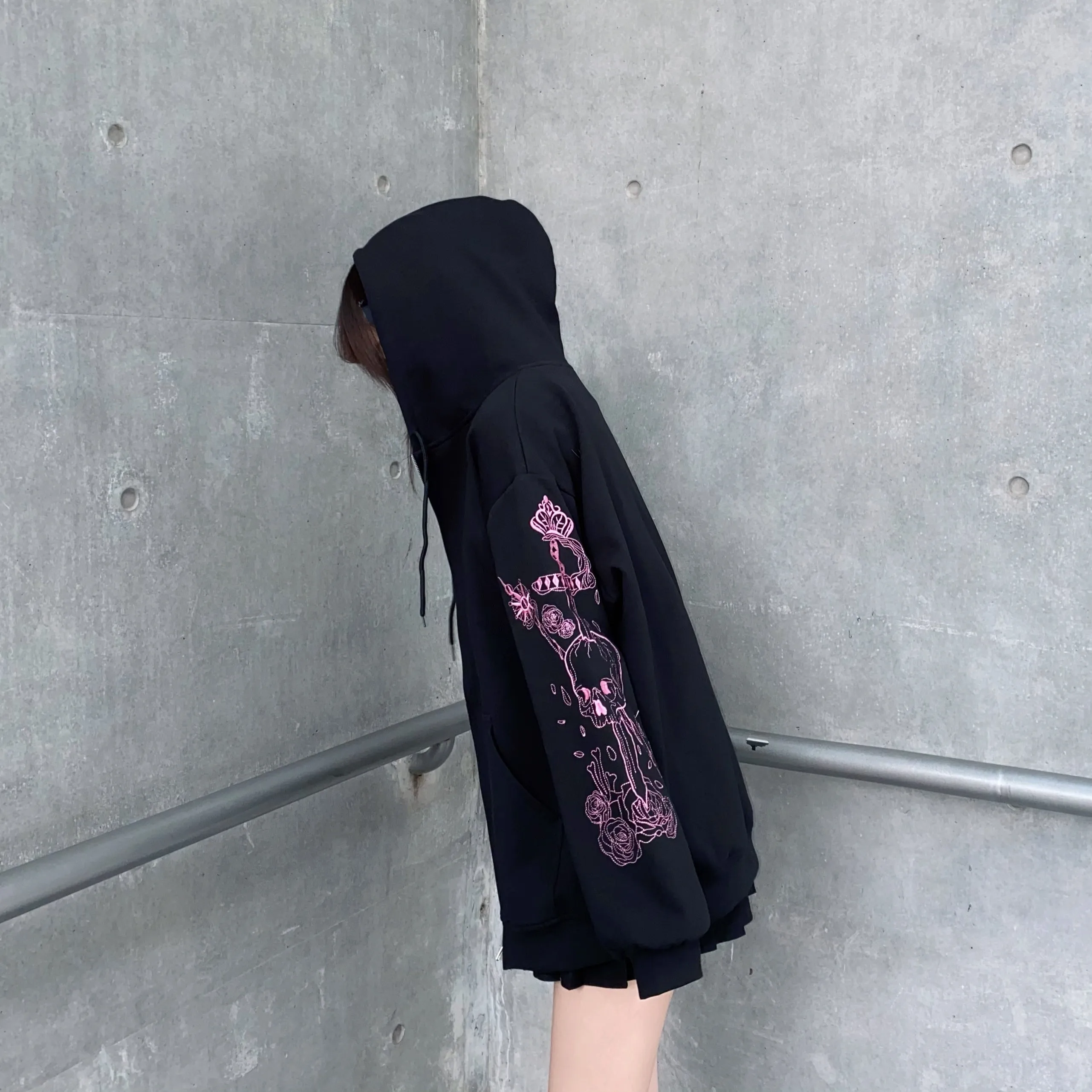 Black embroidered hooded top YC24479