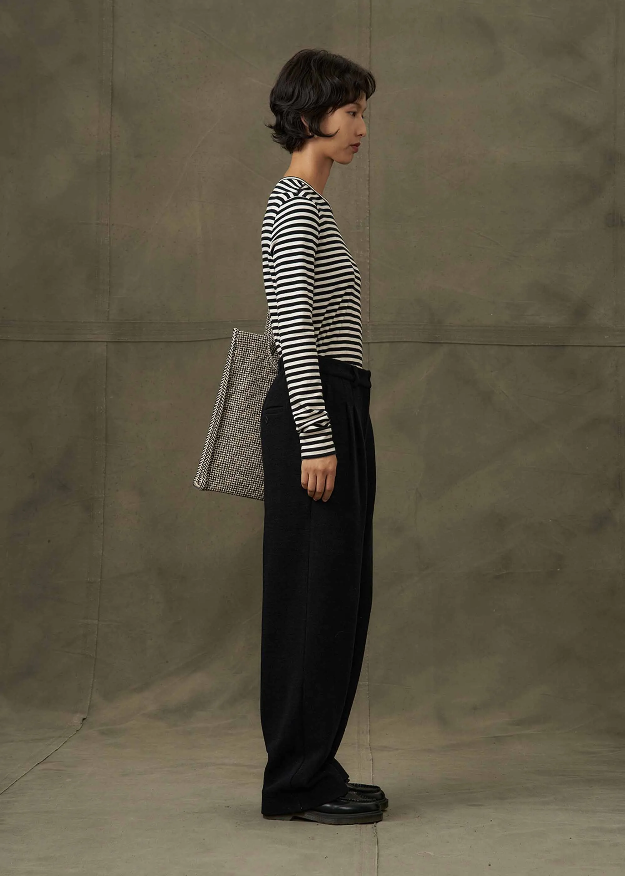 Black Wide-Leg Wool Trouser