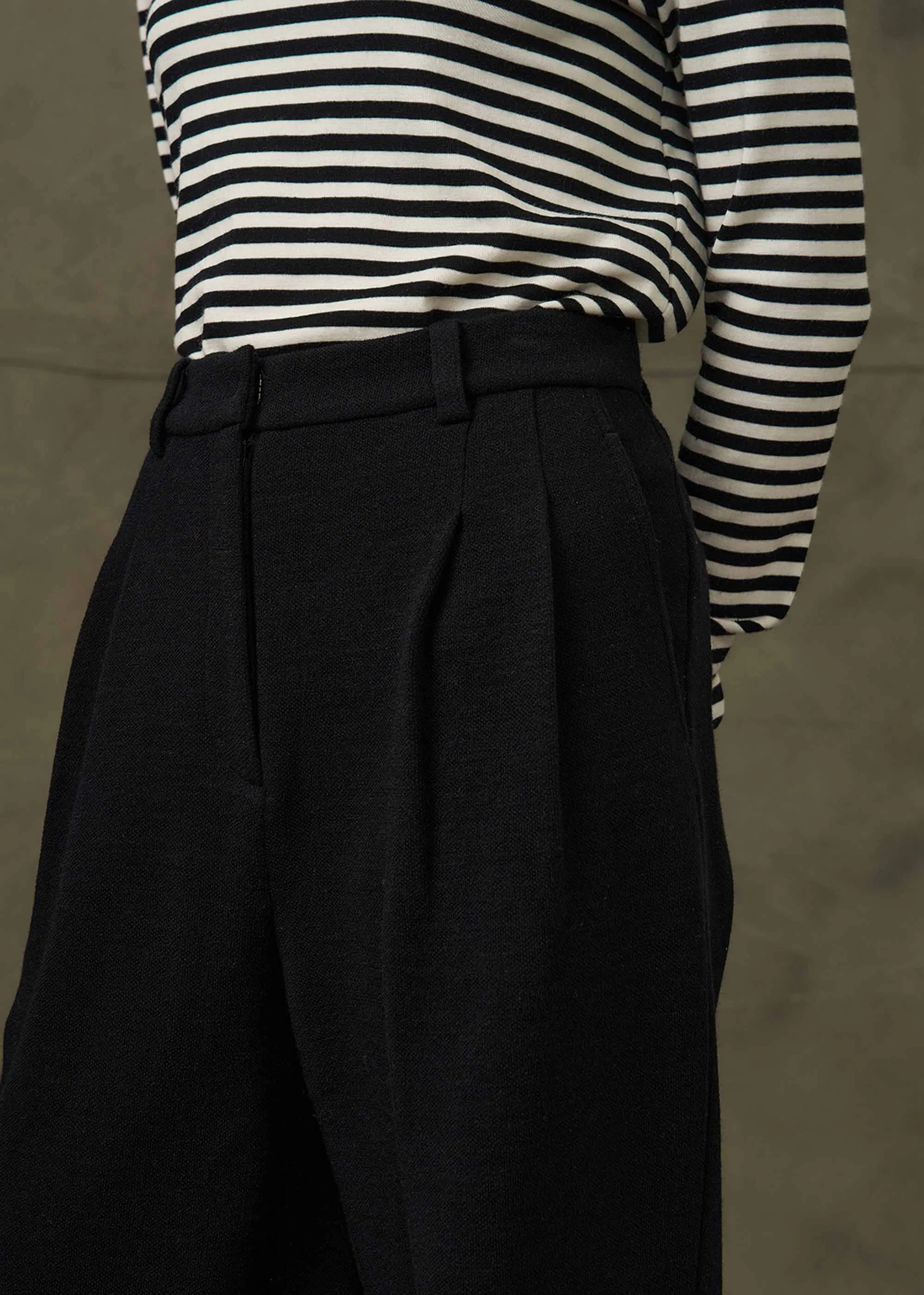 Black Wide-Leg Wool Trouser