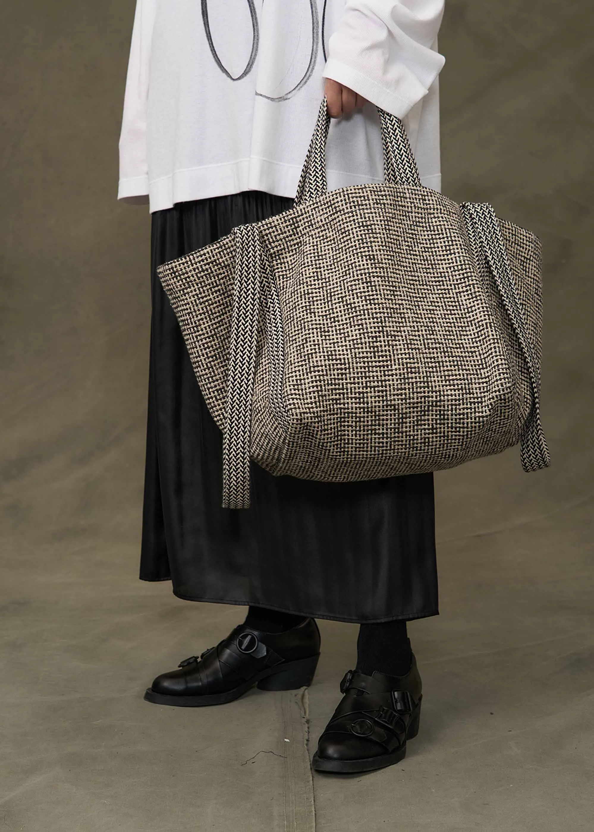 Black Wide-Leg Wool Trouser