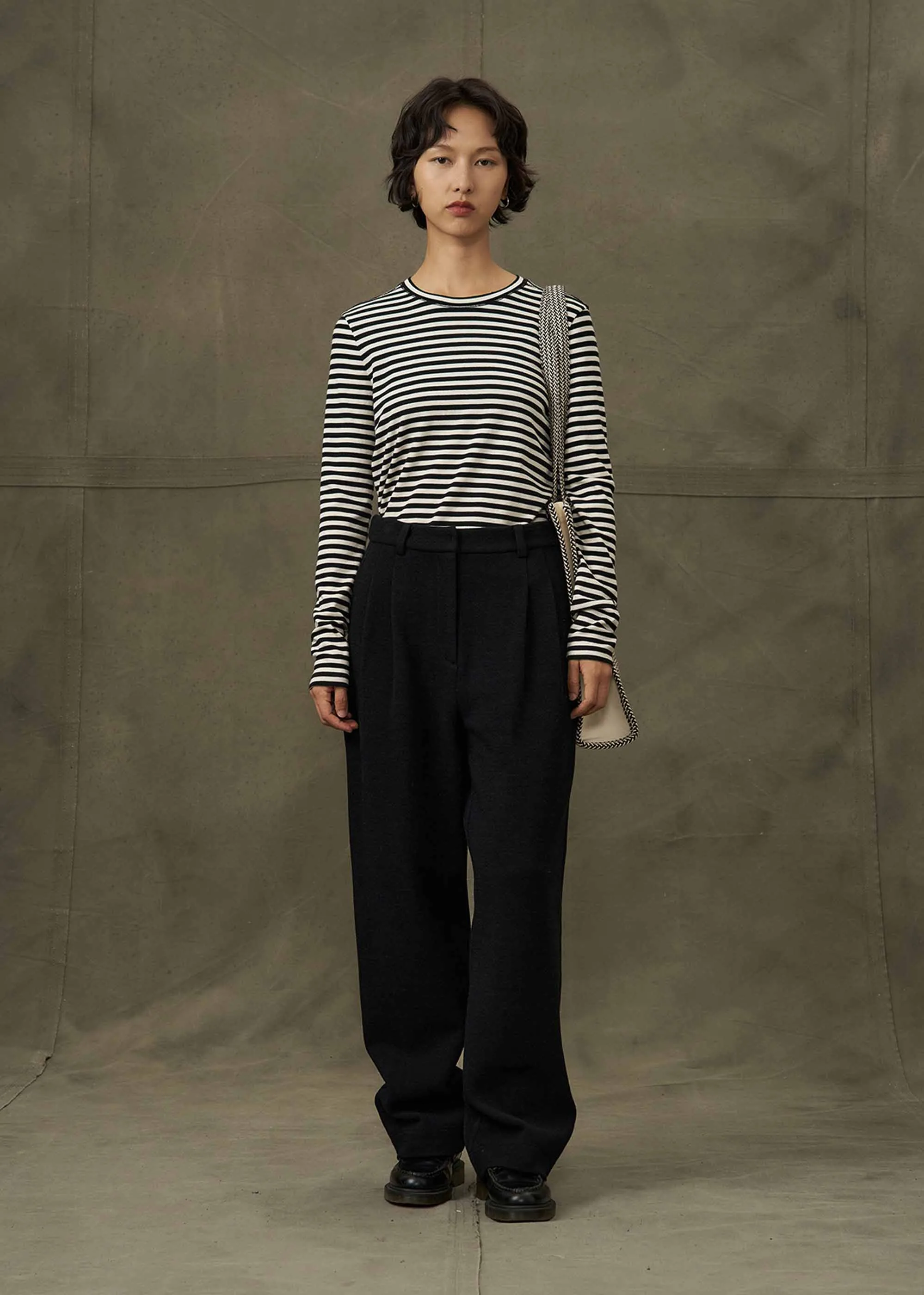 Black Wide-Leg Wool Trouser