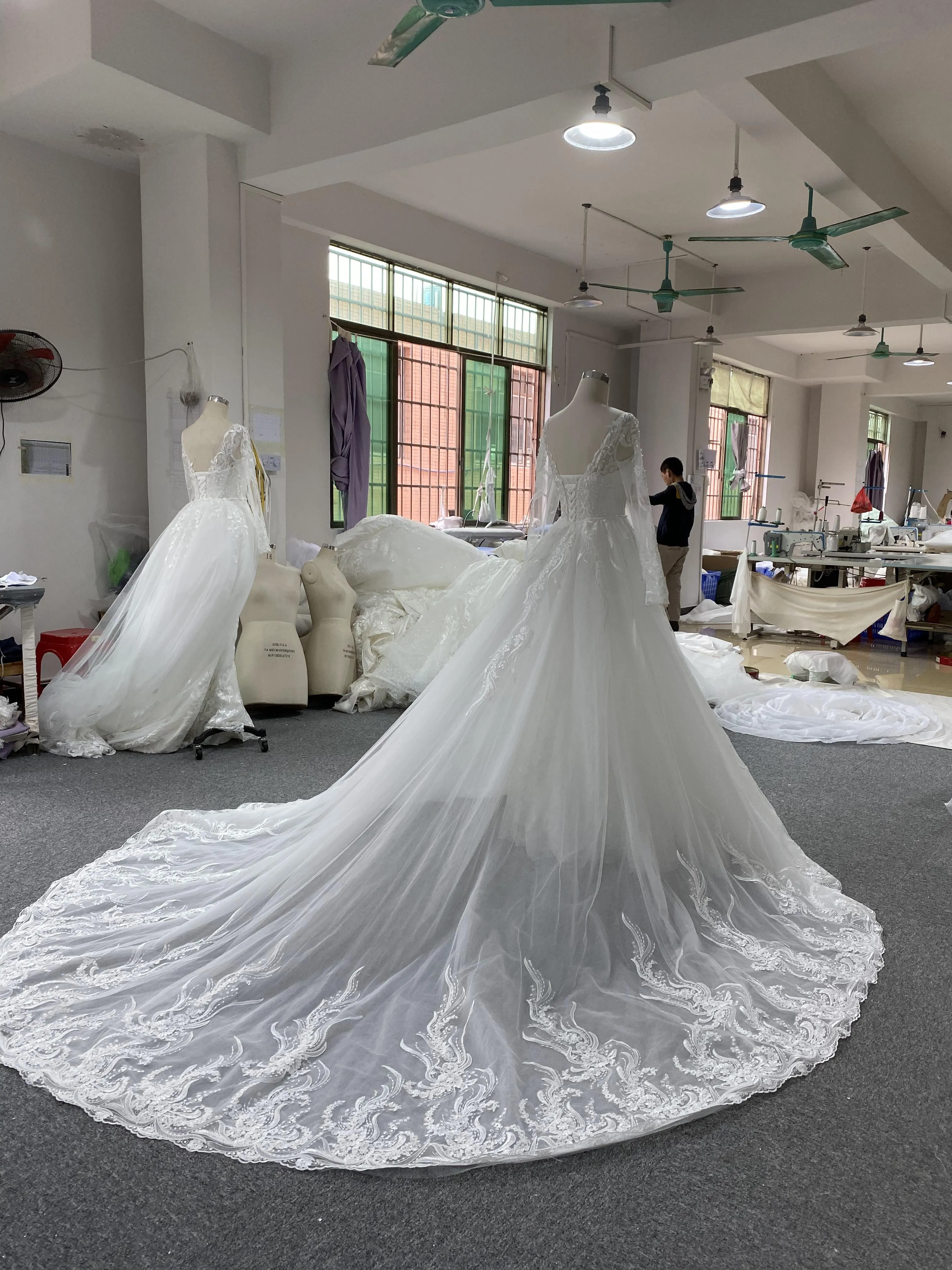 BYG long sleeves V-neck lace wedding dress with detachable train
