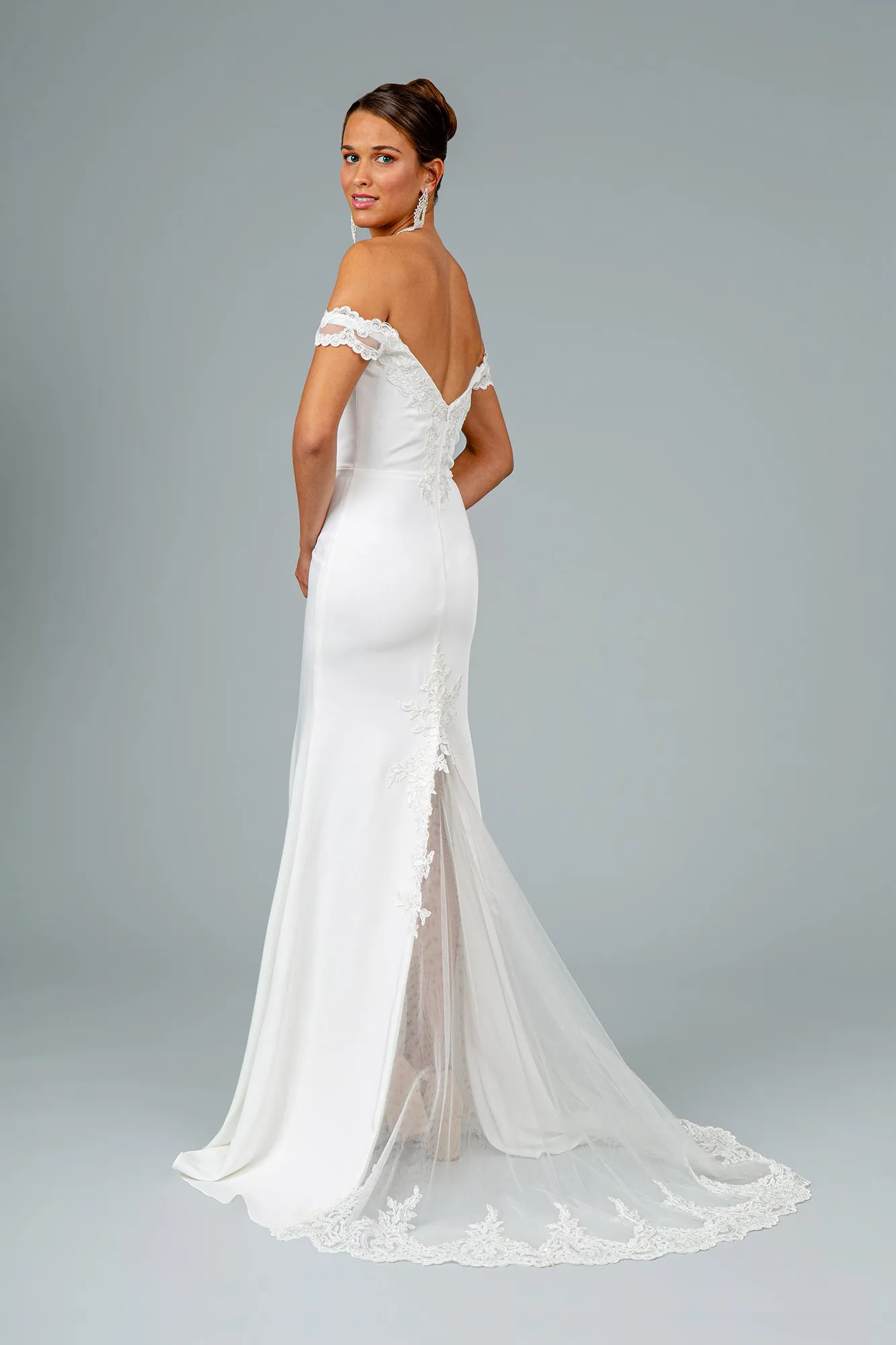 Carmen Off the Shoulder with Embroidered Detail 2602958XR