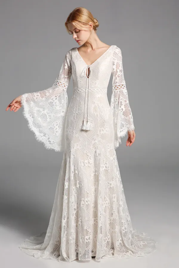 Chic Elegant Boho Lace Long Beach Wedding Dresses With Sleeves APW0426