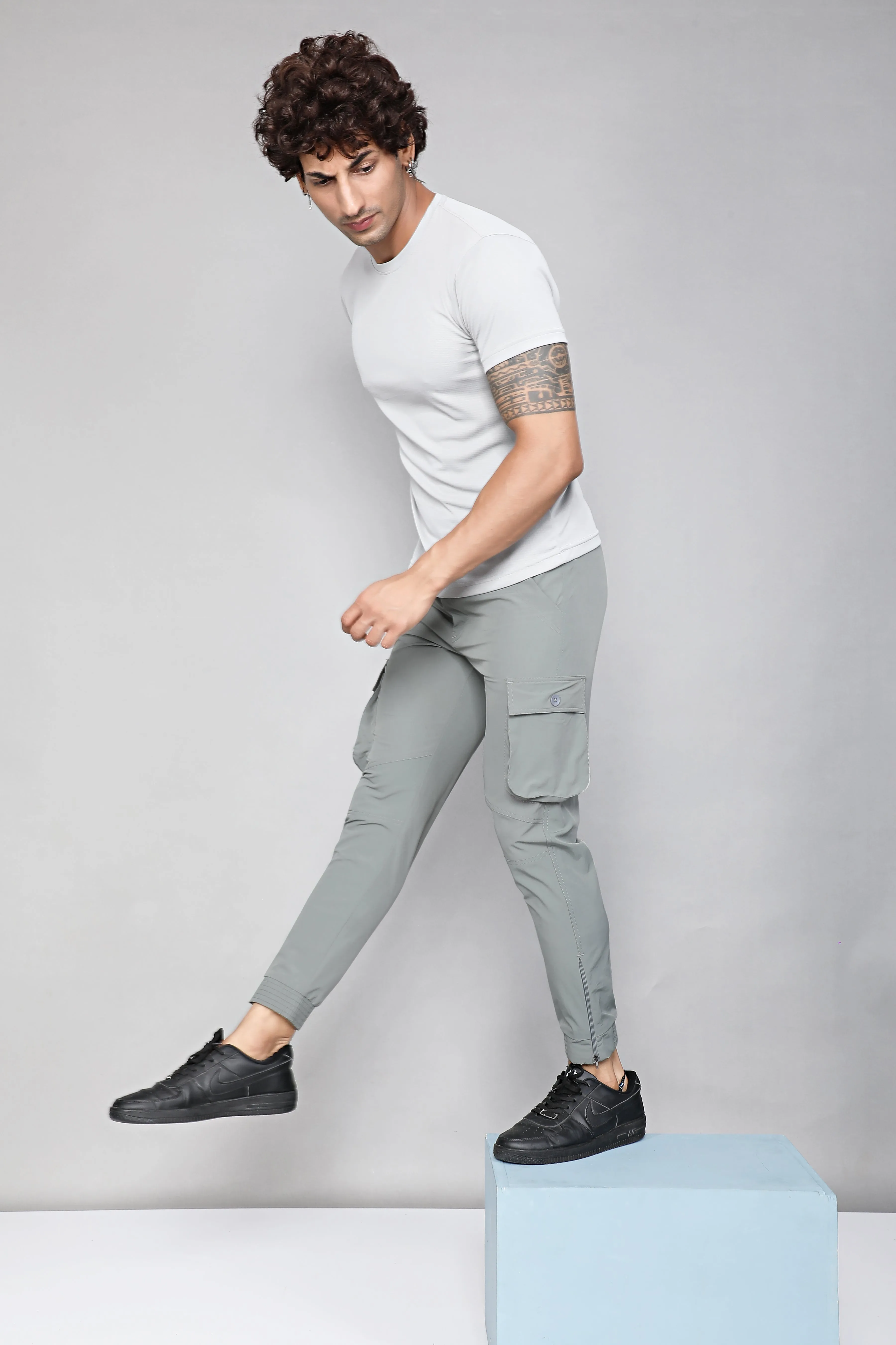 CLASSIC Cargo, Light grey