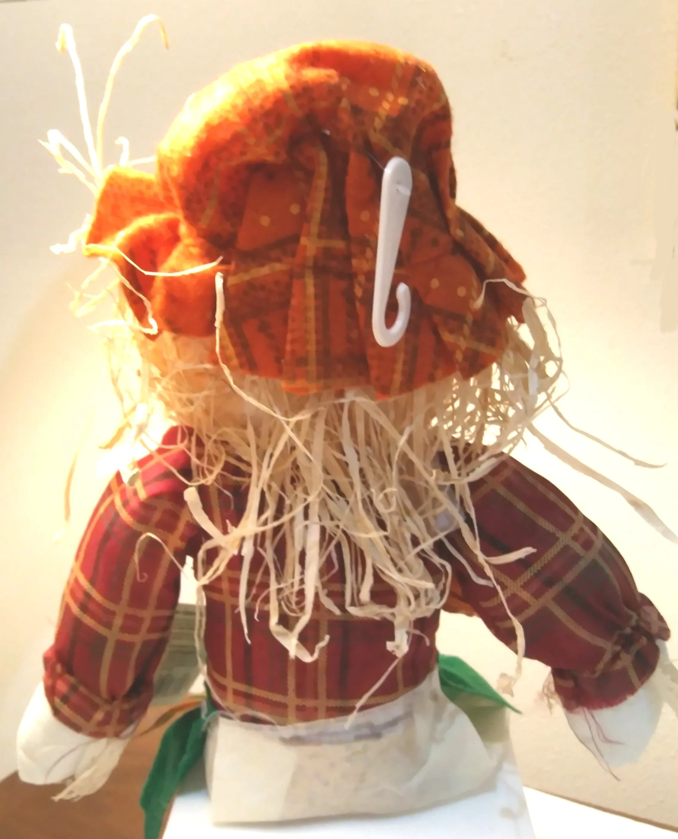 CLOTH BODY SCARECROW