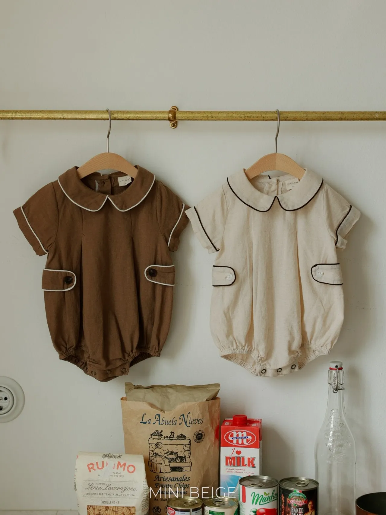 Collar rompers