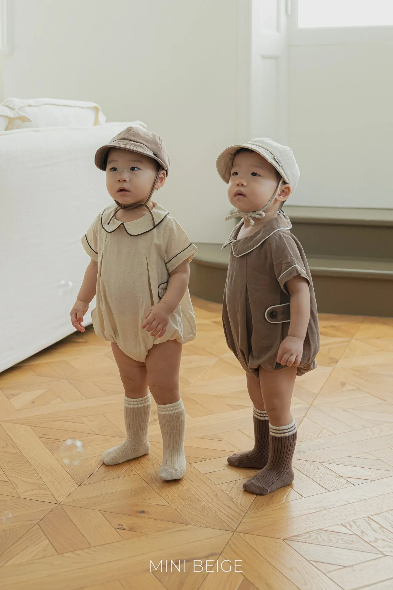 Collar rompers