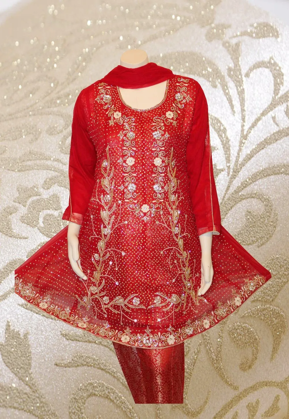 Copy of E26 A  Pakistani Indian Heavy 3 PC Bridal Wear Luxury  Chiffon Dress In Red