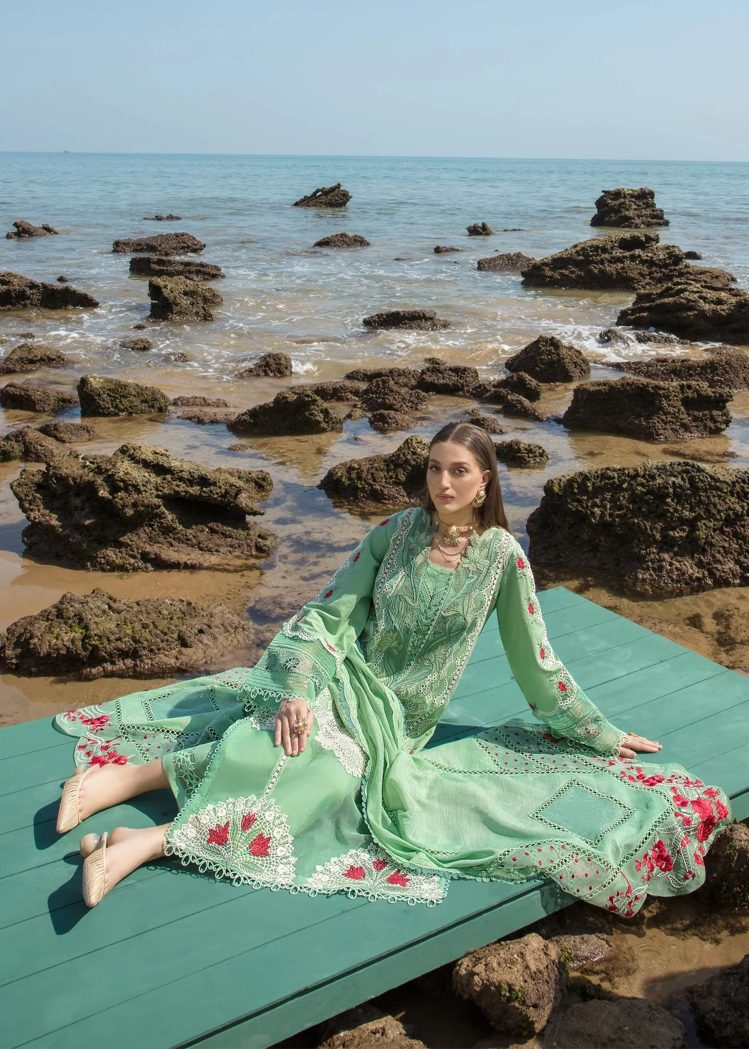 CRIMSON LAWN 2023 BY SAIRA SHAKIRA | Spring Blooms
