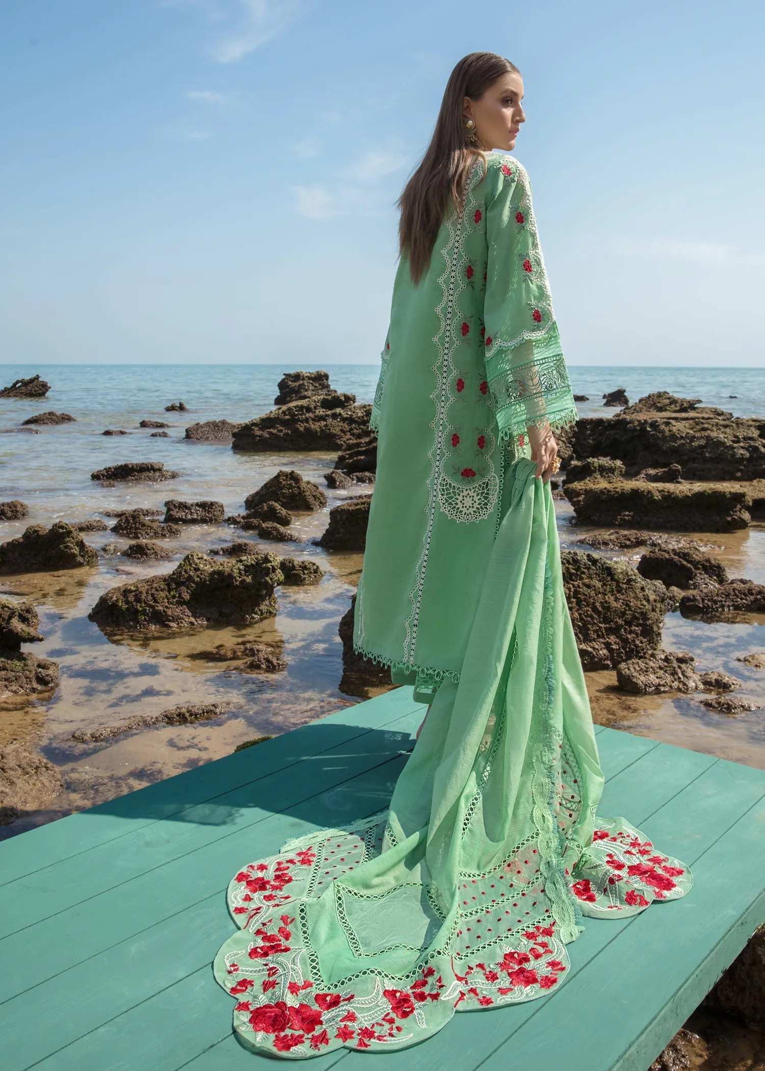 CRIMSON LAWN 2023 BY SAIRA SHAKIRA | Spring Blooms
