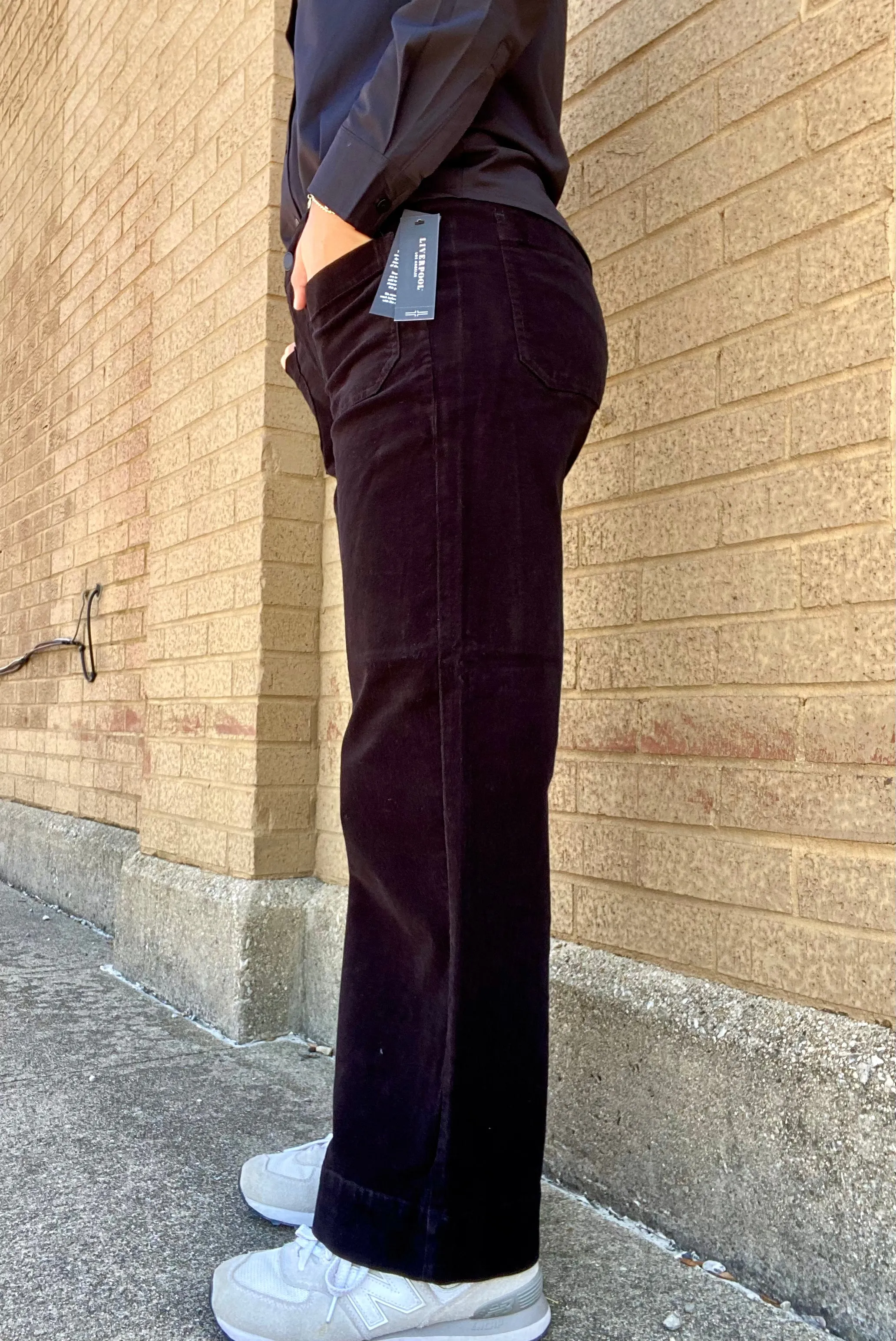 Cropped WIde Leg Mini Cord Onyx