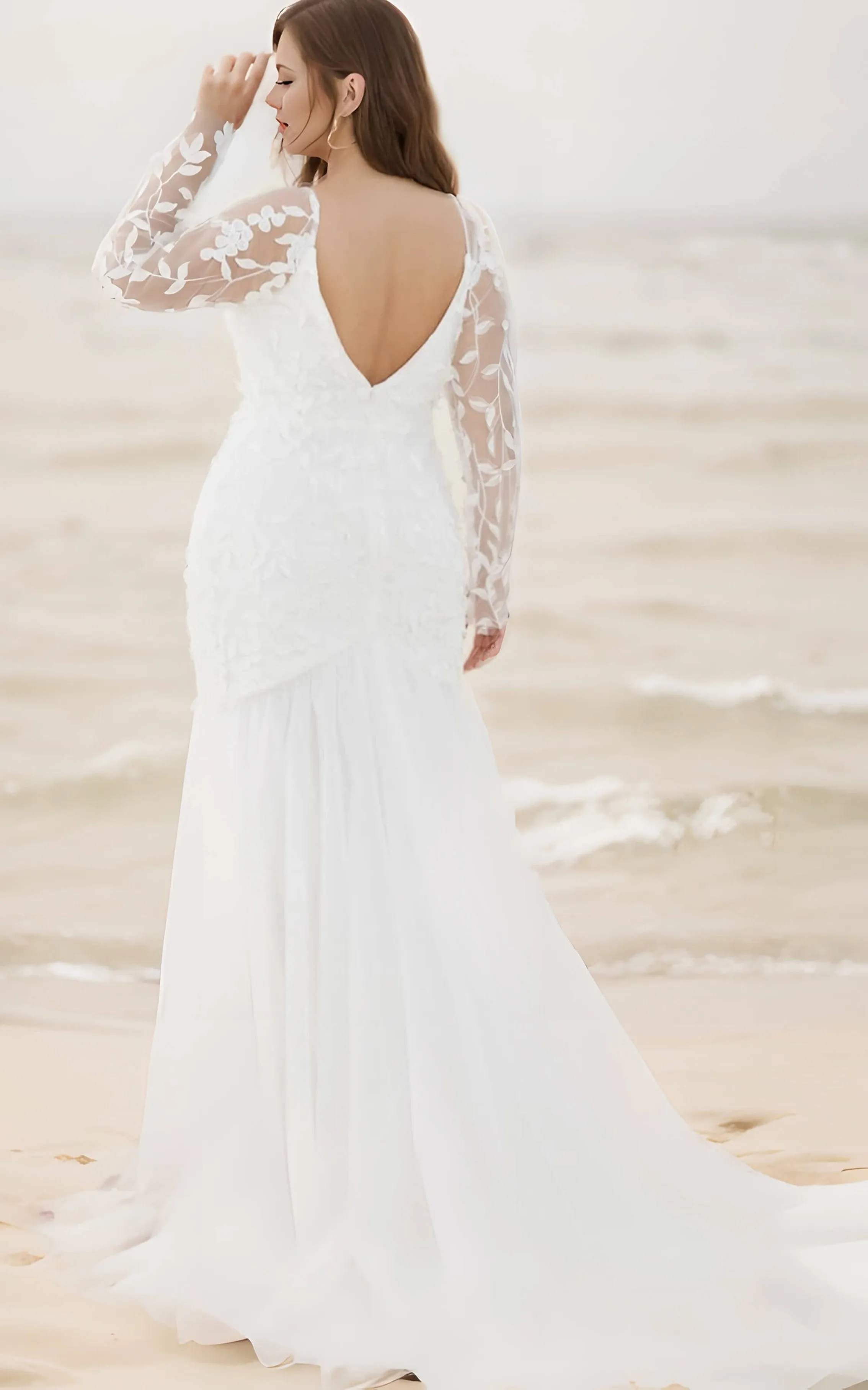 Demure Mermaid Plus Size Split Thigh Wedding Dress Bohemian Floral Lace Leaf Appliques Plunging Floor Length Sleeved Bridal Gown