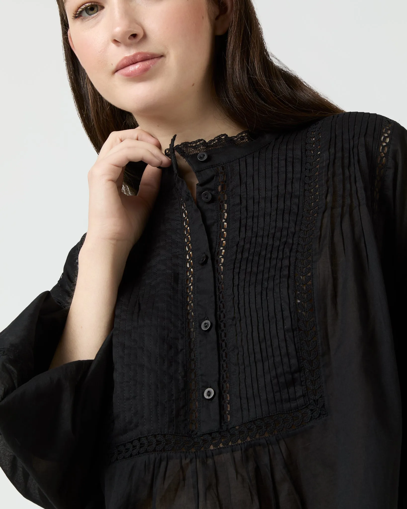 Disia Top in Black