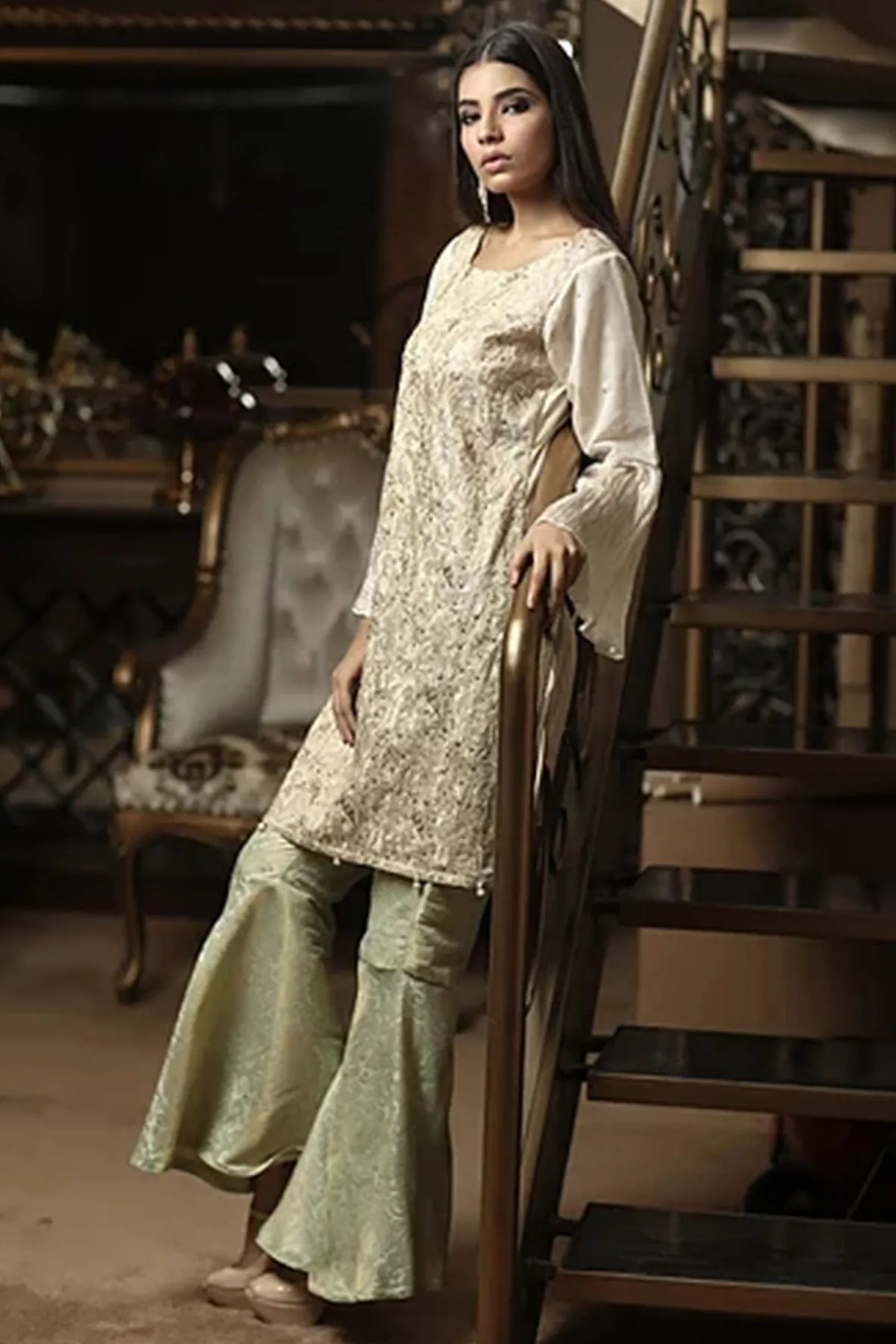 Dust Skyline - Sidra Mumtaz