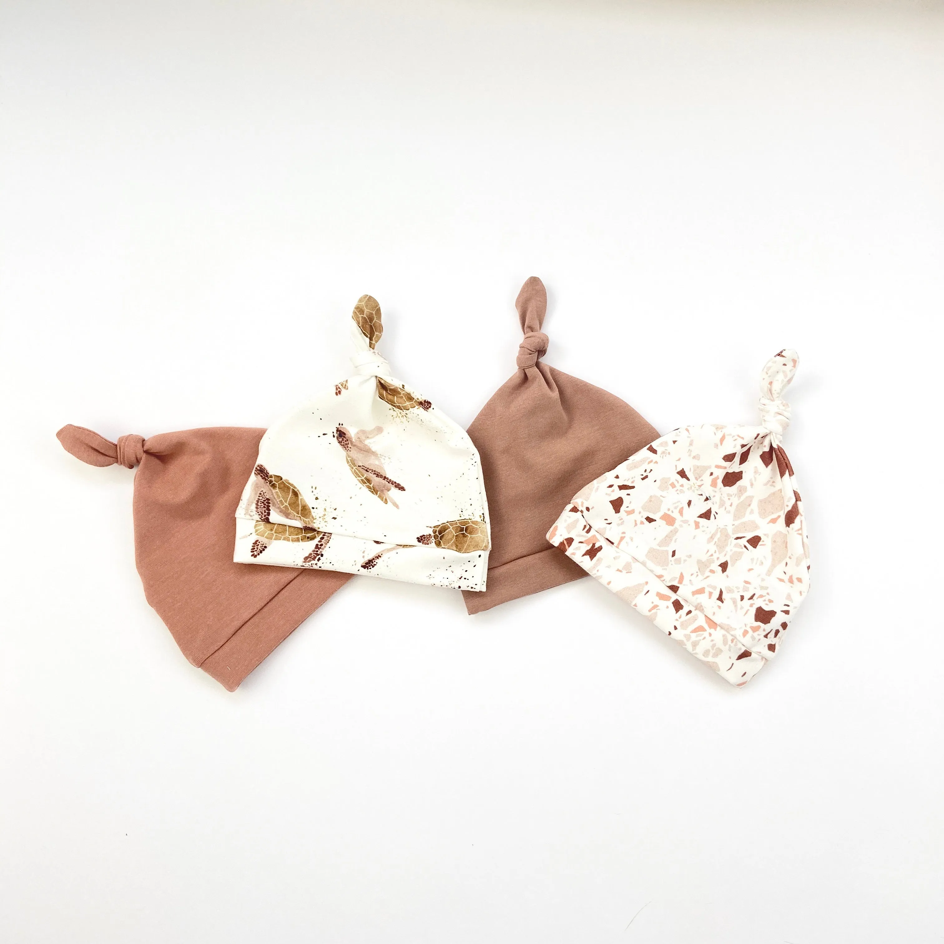 DUSTY TERRACOTTA KNOTTED HAT