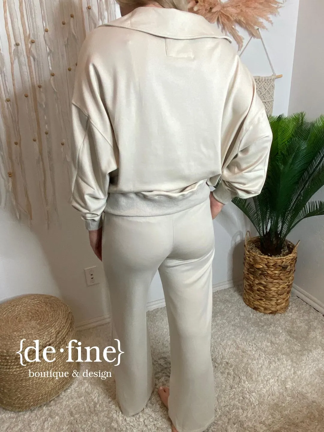 Ecru Scuba V-Neck Pullover