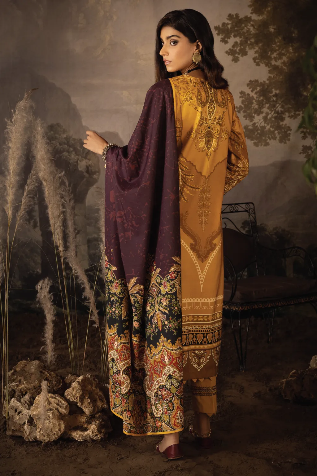 ILC-06 THORAYA -3PC | Iznik Zarafshan Linen Collection 2021 | Unstitched Embroidered Linen Organza Suits