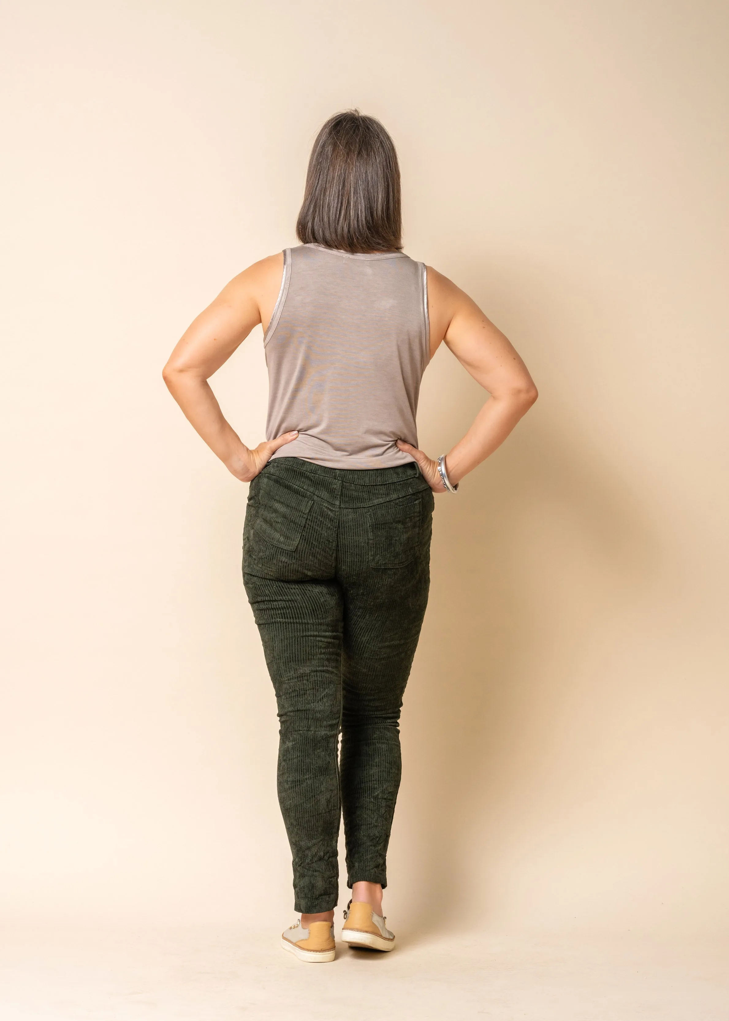 Jream Corduroy Pants in Khaki