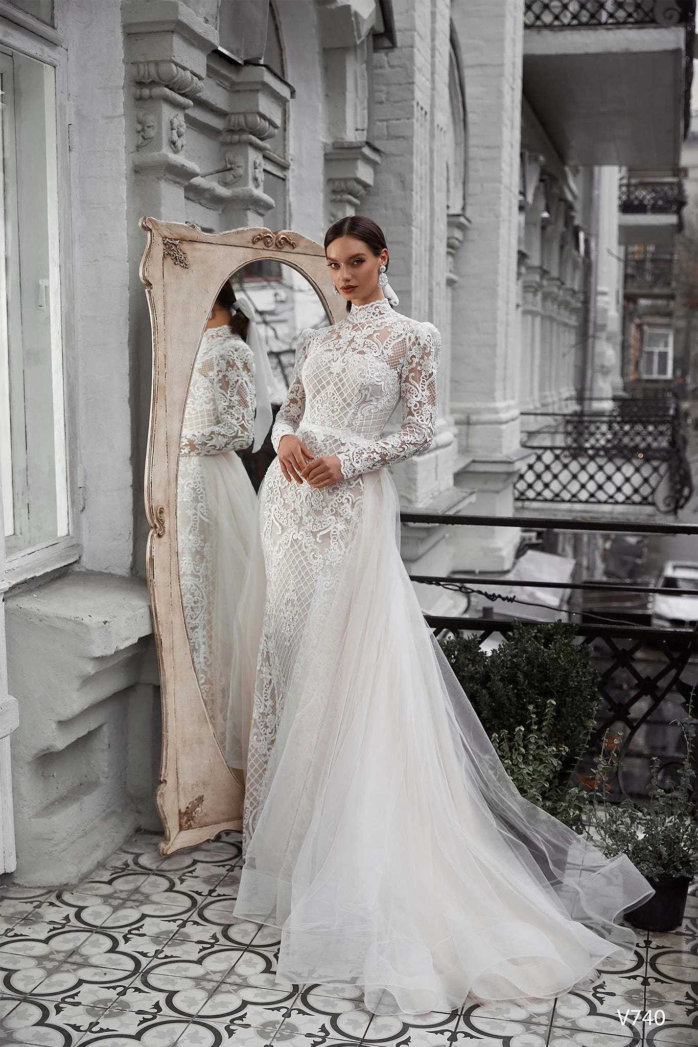 Lace long sleeve bridal dress | Modest wedding apparel | KatrinFAVOR