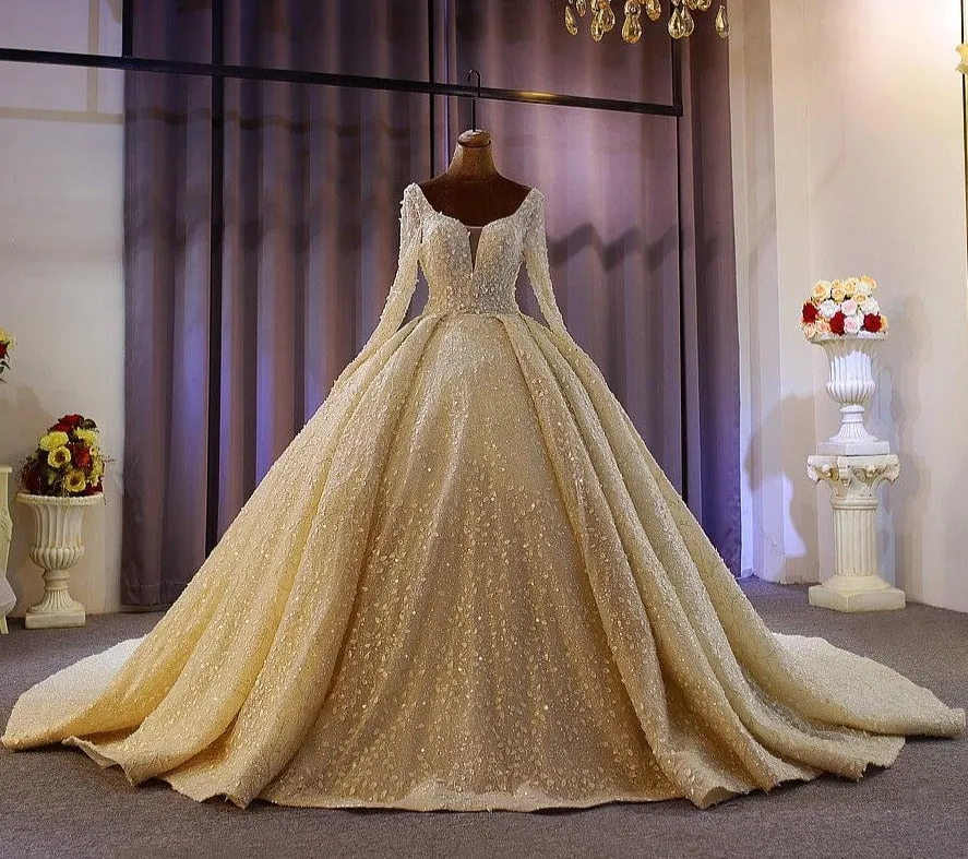 Lace wedding dress with long sleeves