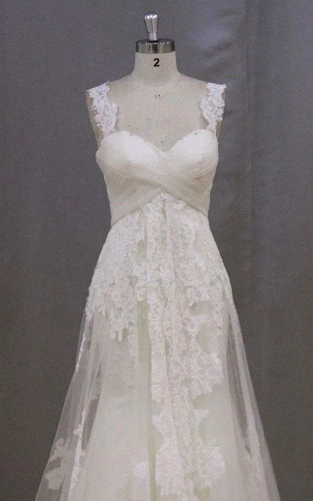 Long Sleeveless A-Line Lace Wedding Dress With Empire Waist-ET_711358