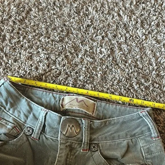 Marlow light green corduroy shorts, size 27.