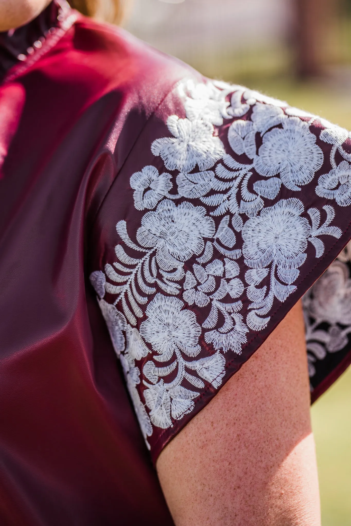 Maroon & White Northgate Top by Layerz