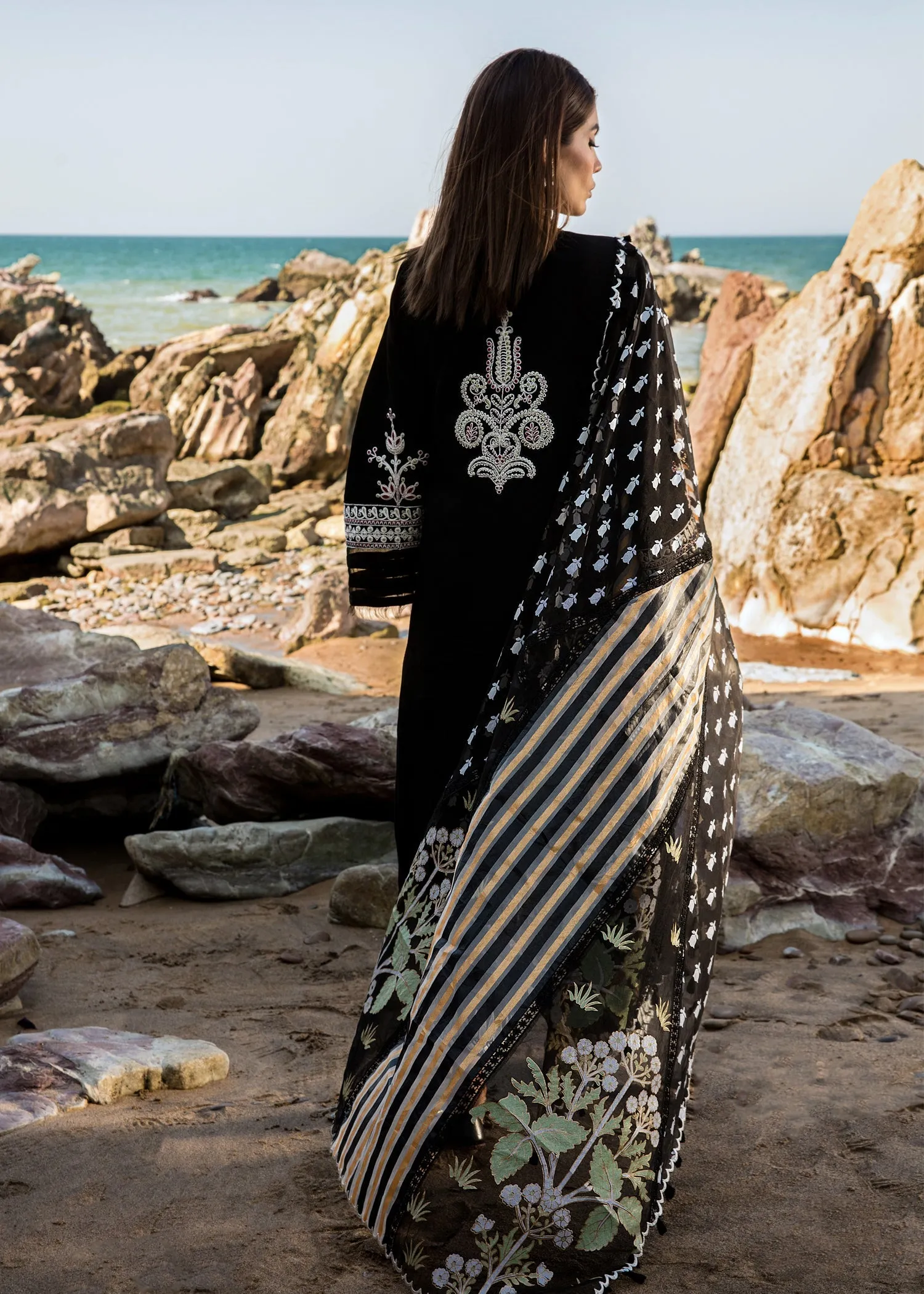 Marori Dreams Onyx | Crimson Luxury Lawn Collection 2023 | Unstitched Embroidered Lawn Suits