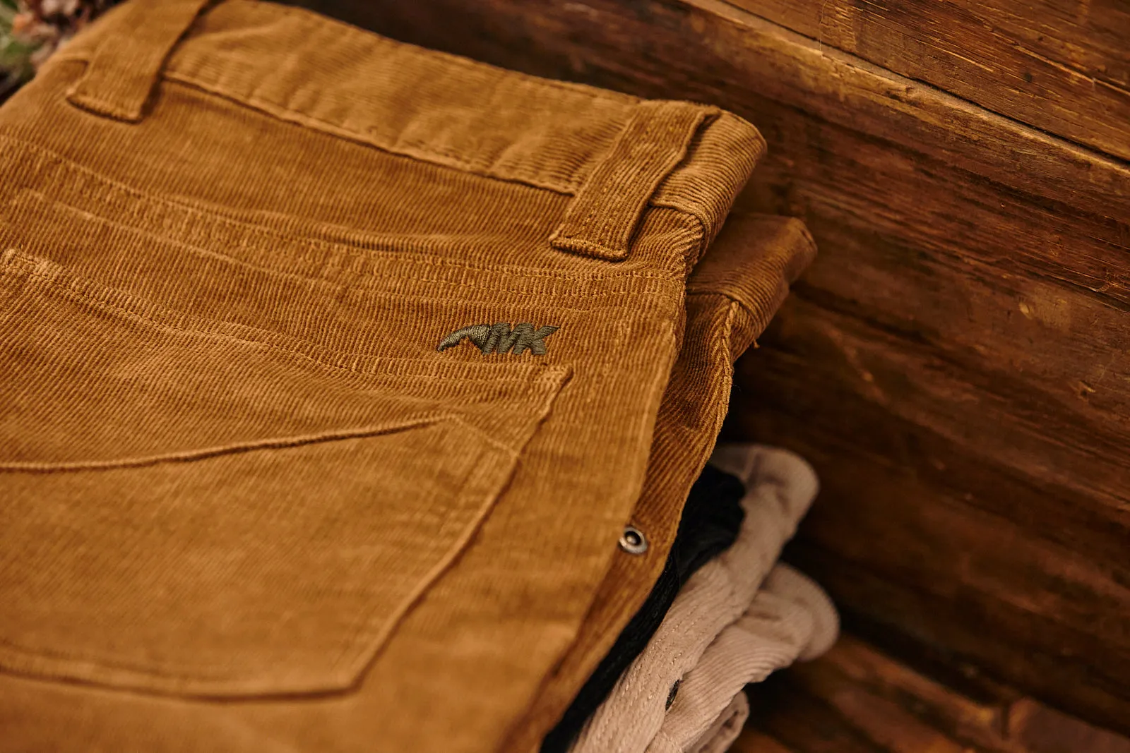 Men's Crest Cord Pant | Parent