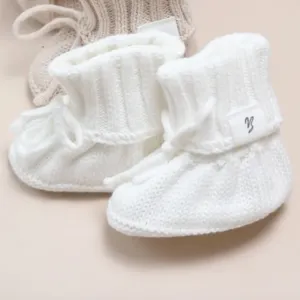 New In Bertie & Me White Knitted Booties