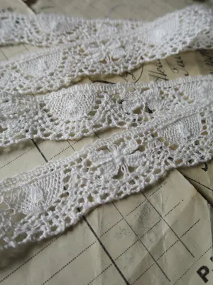Off White English Nottingham Cluny Lace- Butterflies & Cartouches- 2.3 cm