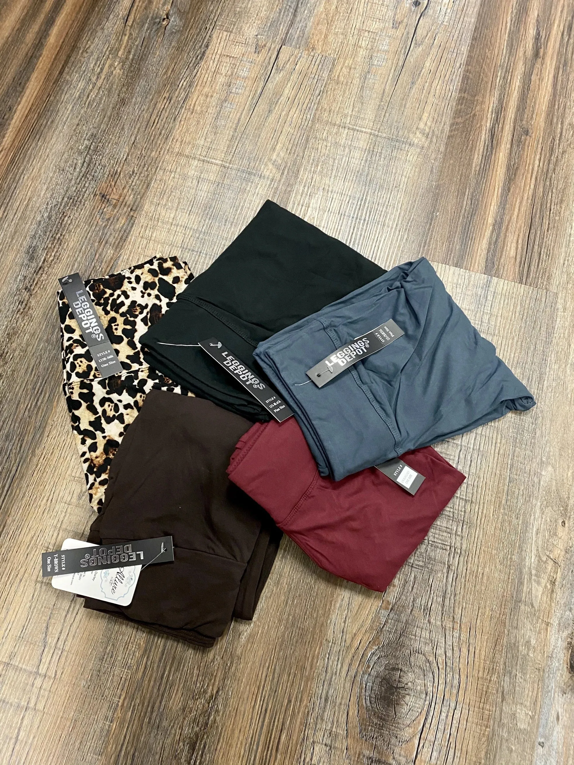 One of a Kind Yoga Banded Leggings in H Dark Charcoal