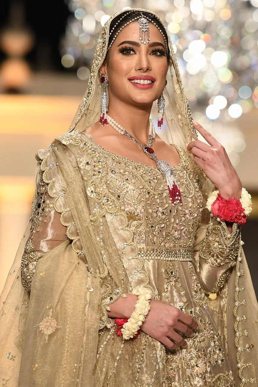 Pakistani Peplum Lehnga in Gold Color for Wedding #J4323