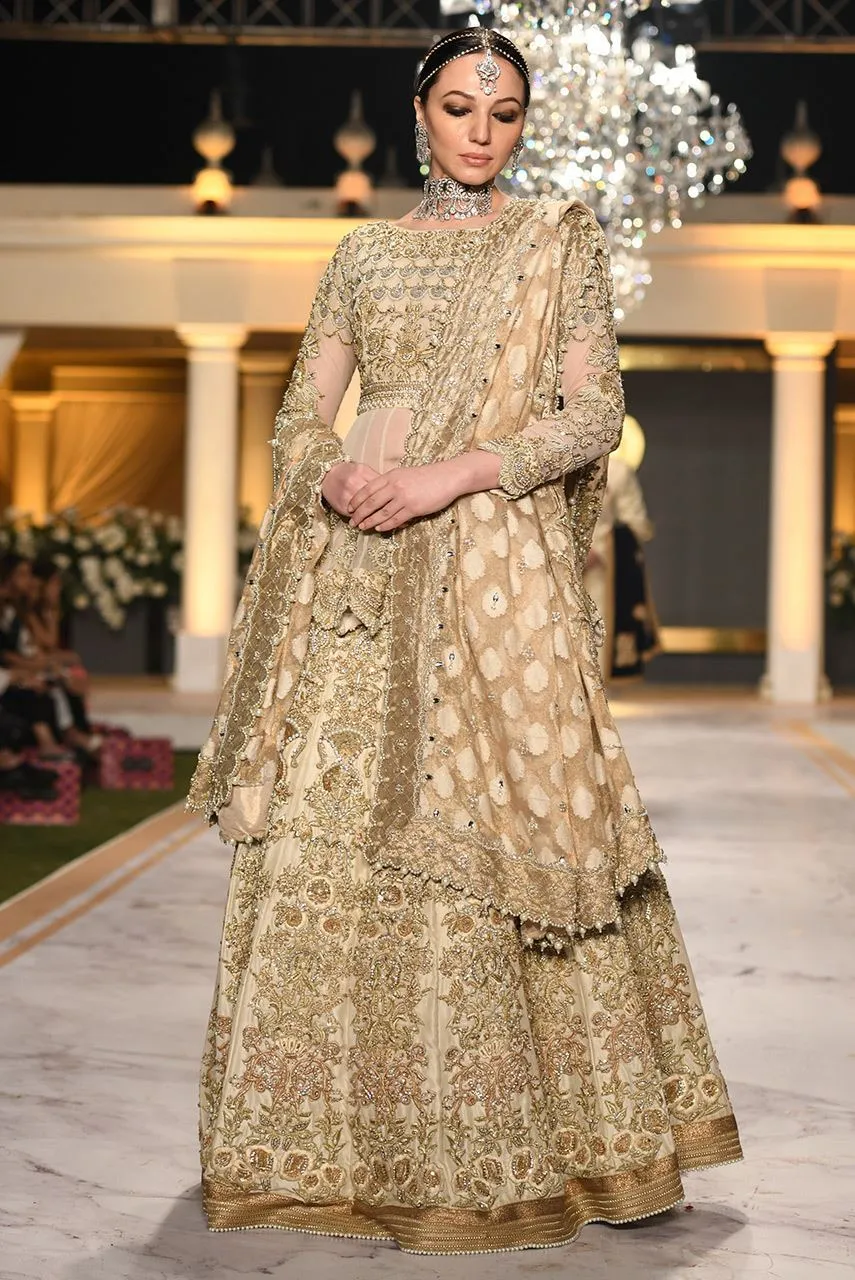 Pakistani Short Peplum Lehnga for Wedding #J4326