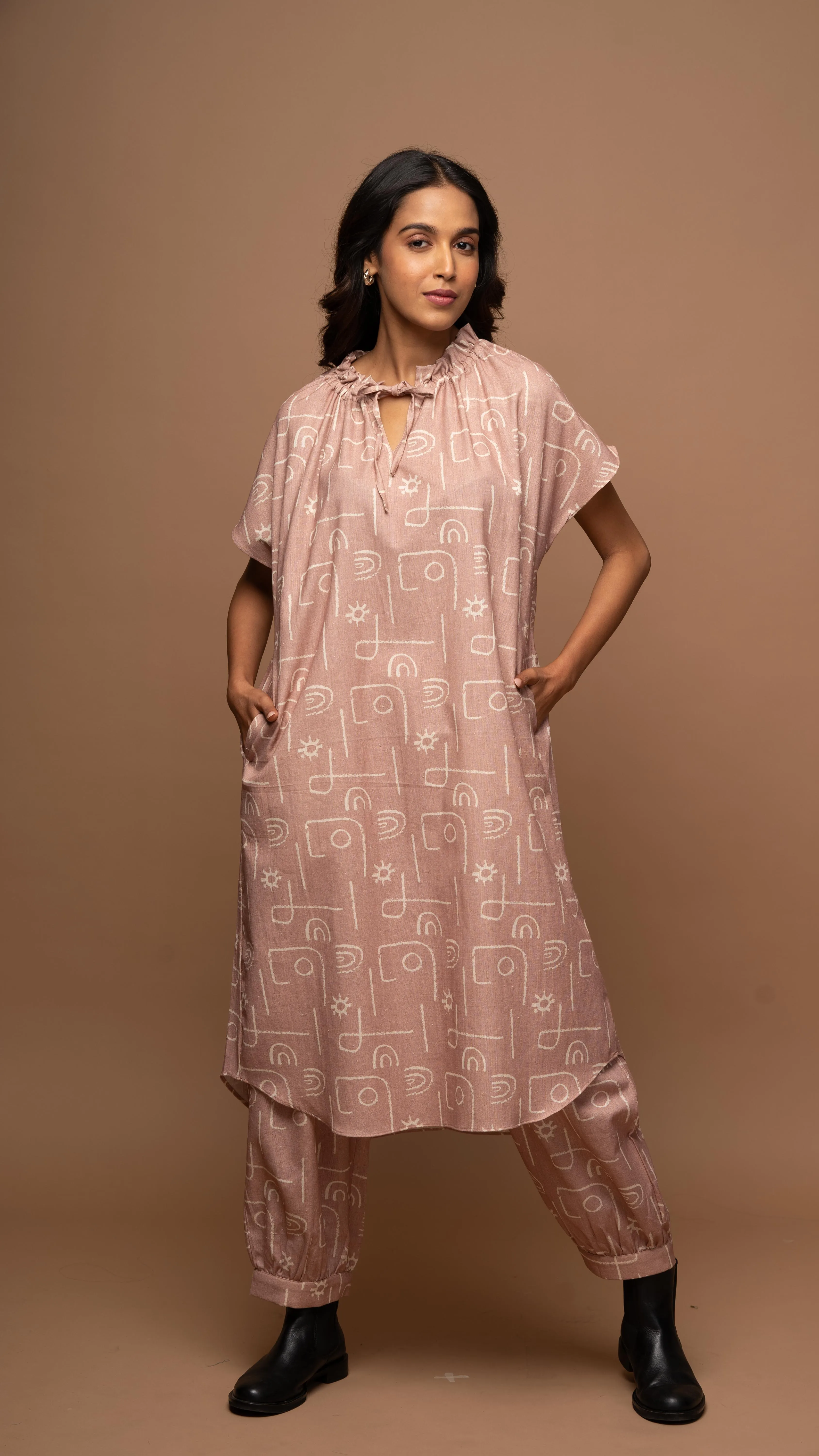 Pale Mauve Enigma Co-ord Pants Set in Power Play Pattern